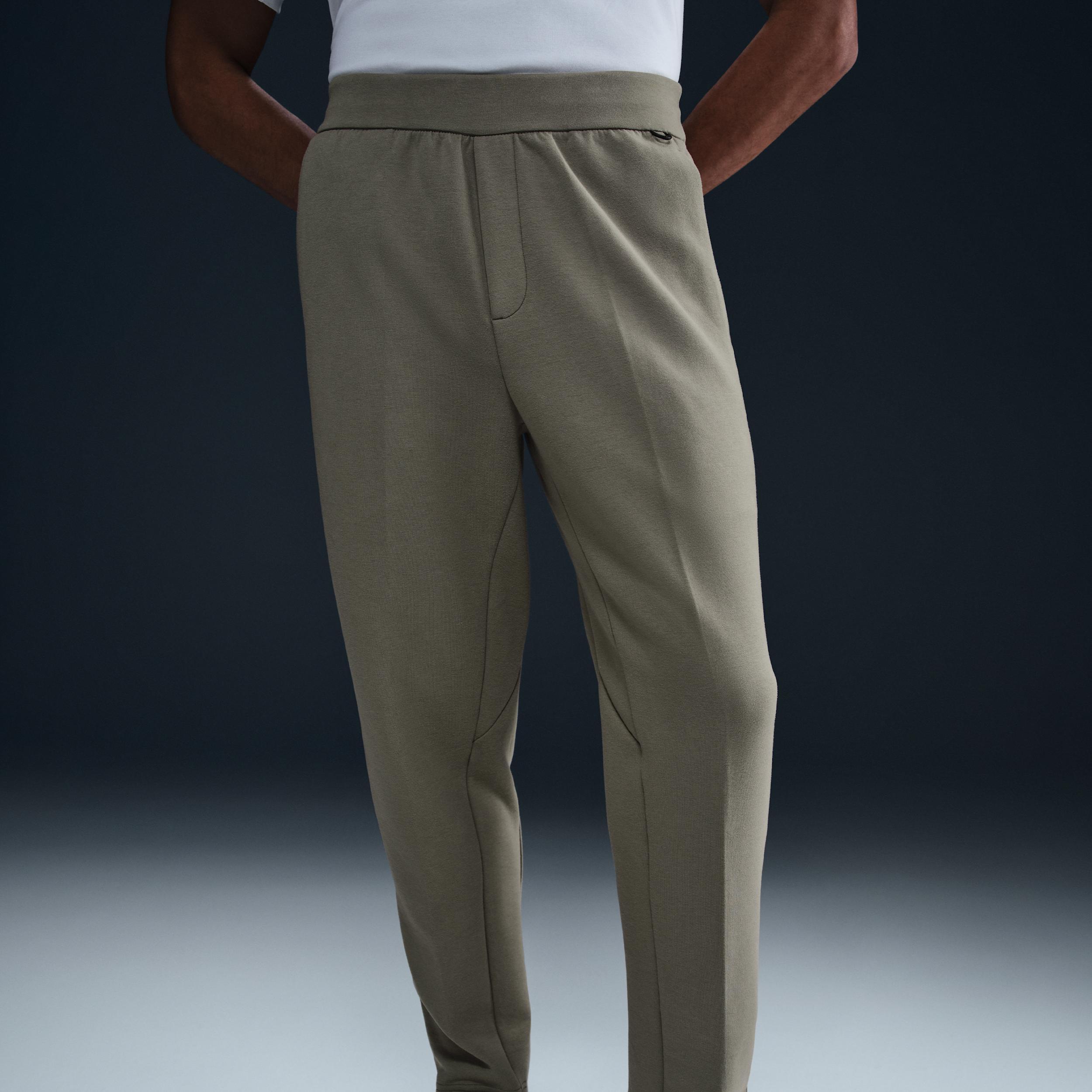 Nike Men's 24.7 ImpossiblySoft Dri-FIT Pants Product Image