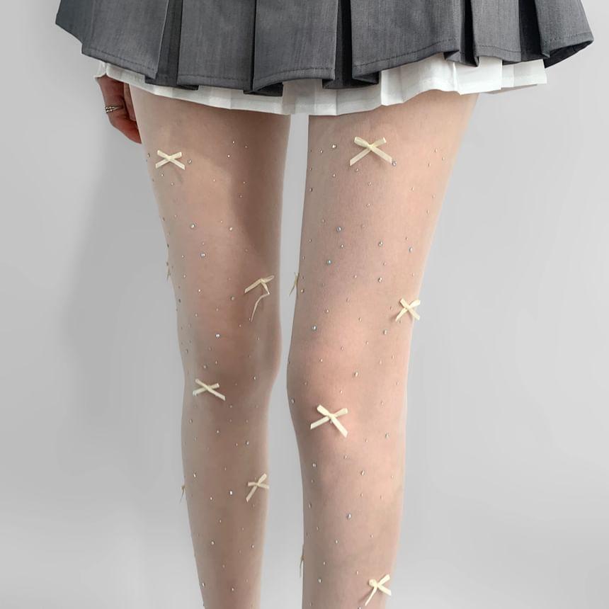 Bow Faux Pearl Stockings Product Image