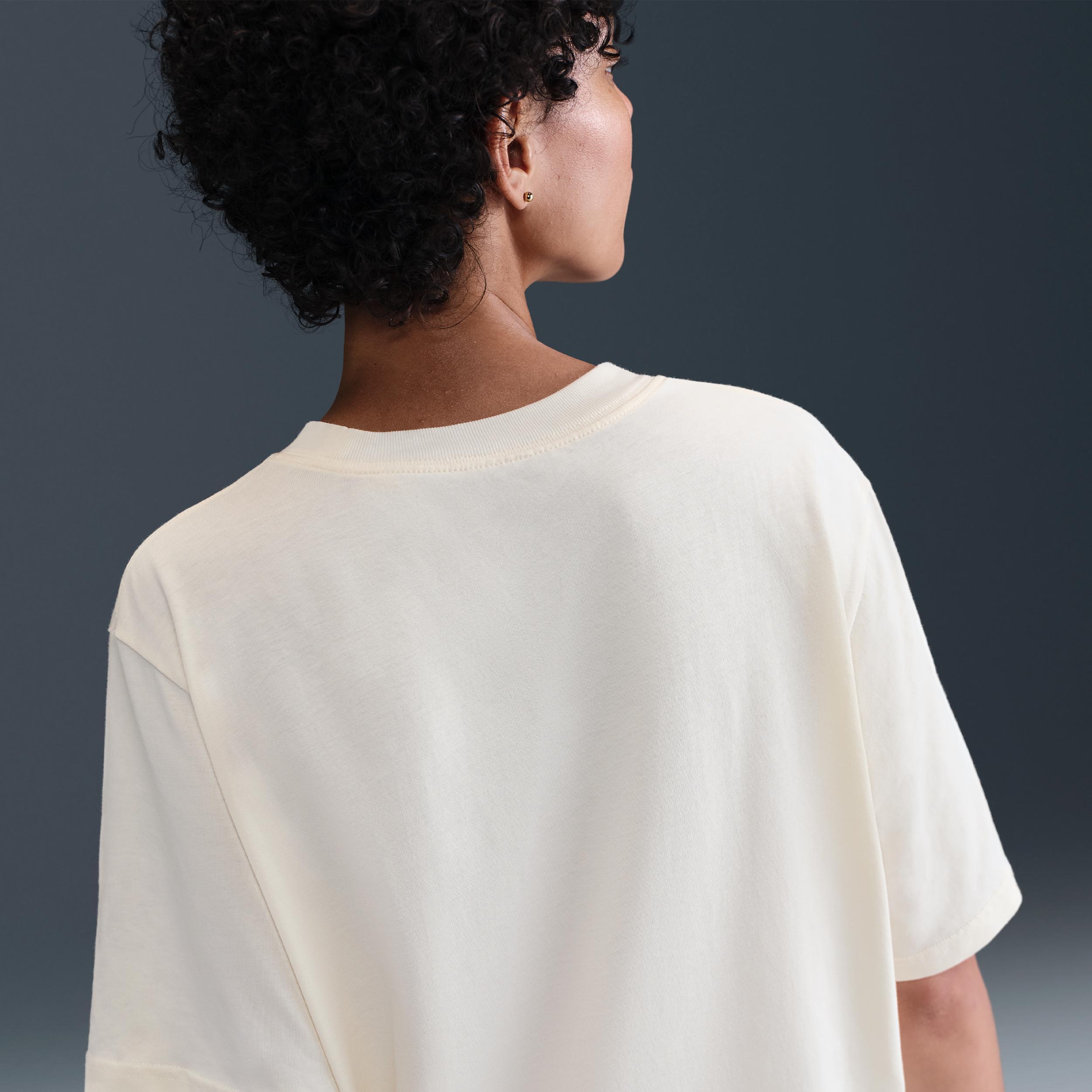 Nike Sportswear Women's Loose Short-Sleeve Graphic T-Shirt Product Image