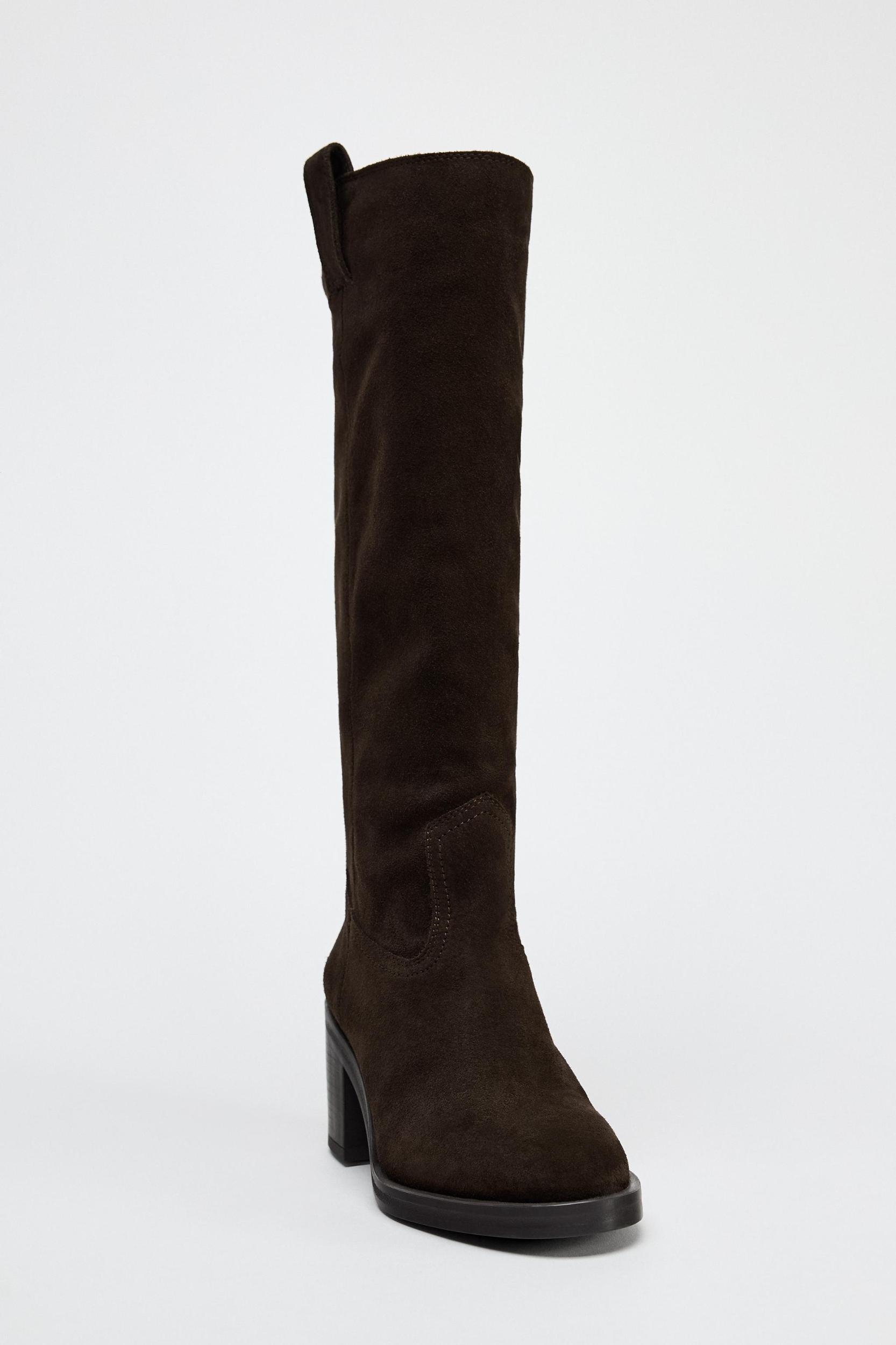 HEELED SUEDE KNEE HIGH BOOTS Product Image