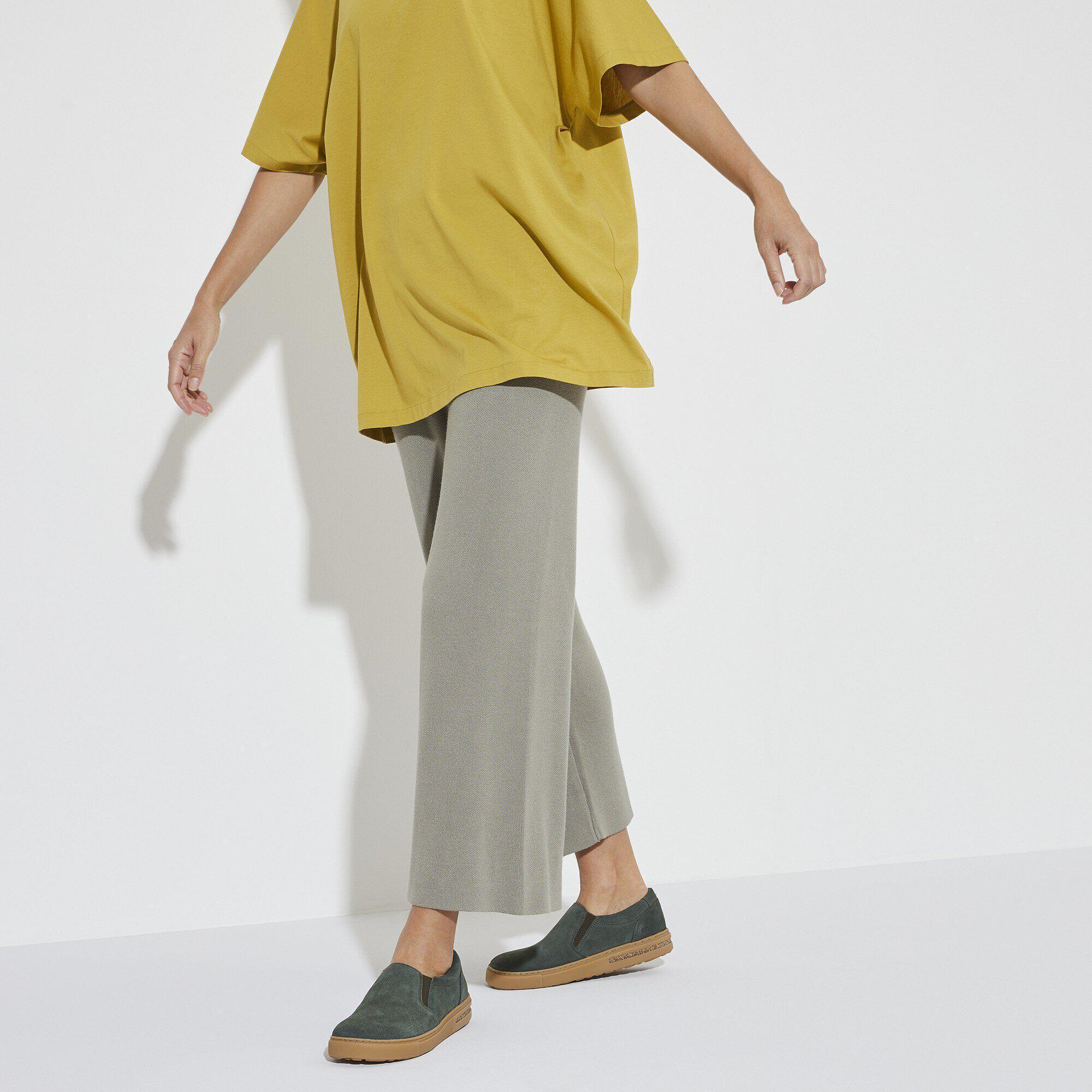 Oswego Suede Leather Thyme Product Image