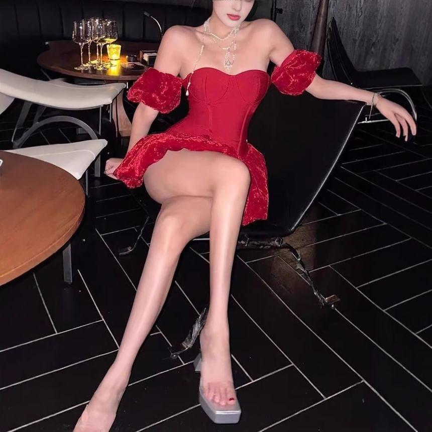 Off-Shoulder Short-Sleeve Plain Velvet Mini A-Line Dress Product Image