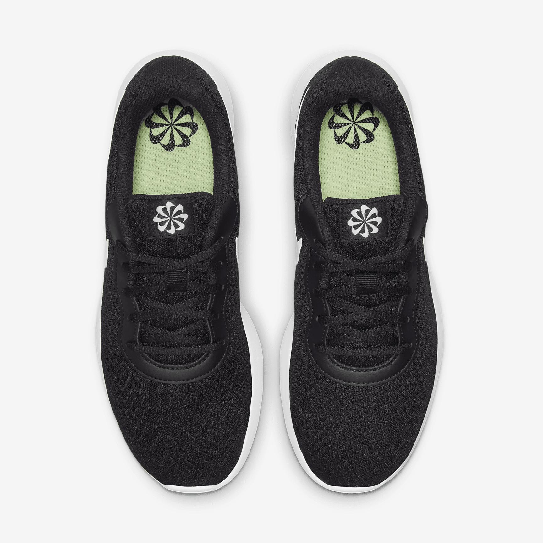 Nike Tanjun Women's Shoes Product Image
