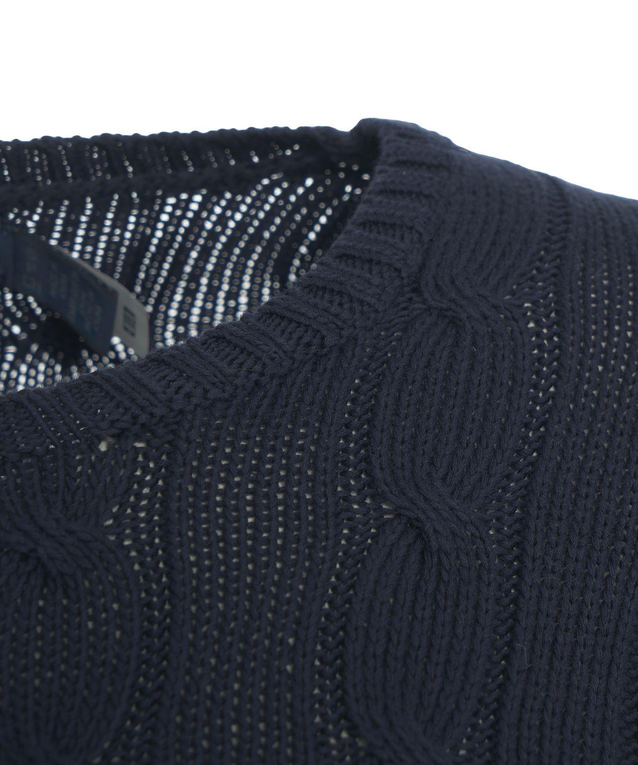 Short cable knit sweater Product Image