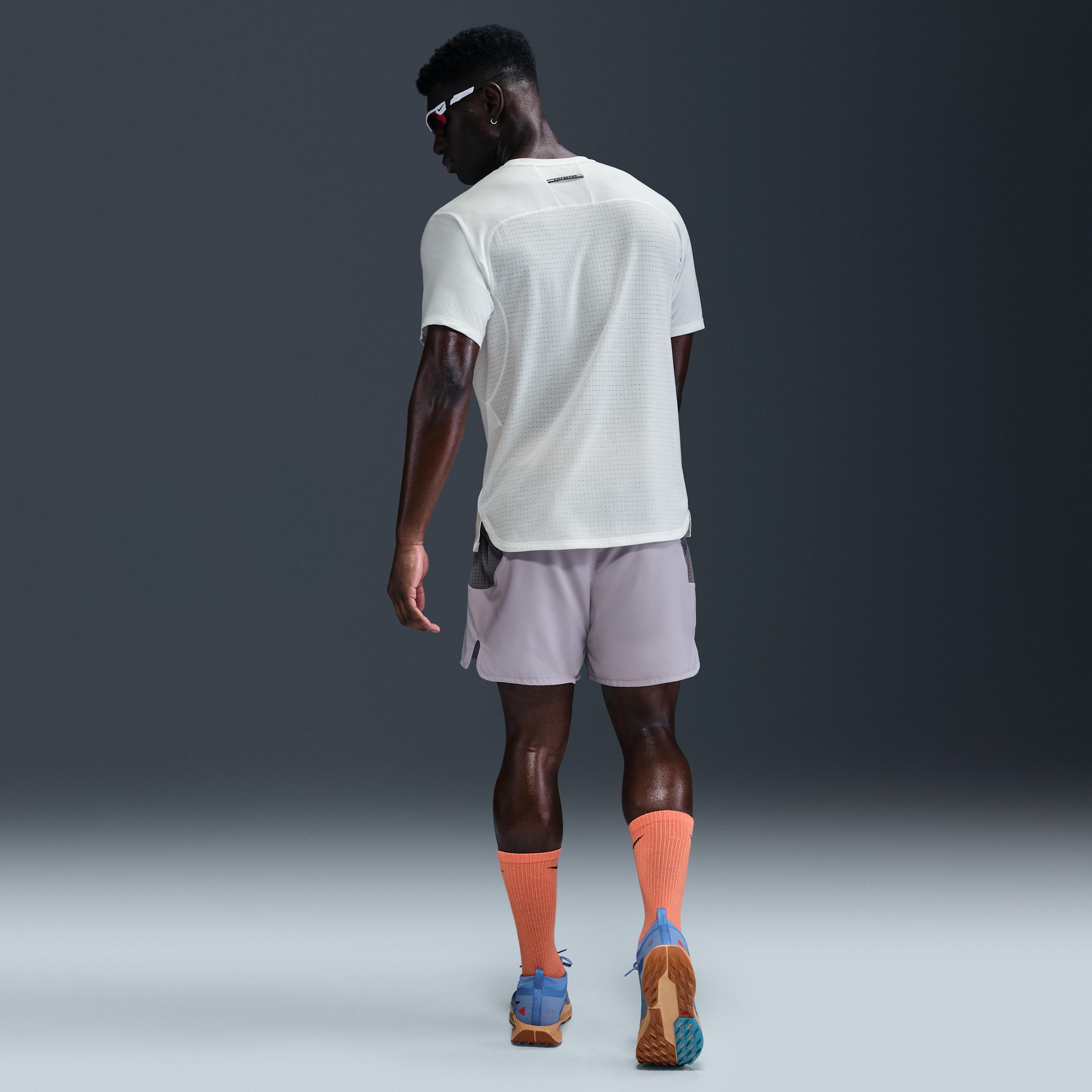 Nike Men's Solar Chase Dri-FIT ADV Short-Sleeve Running Top Product Image
