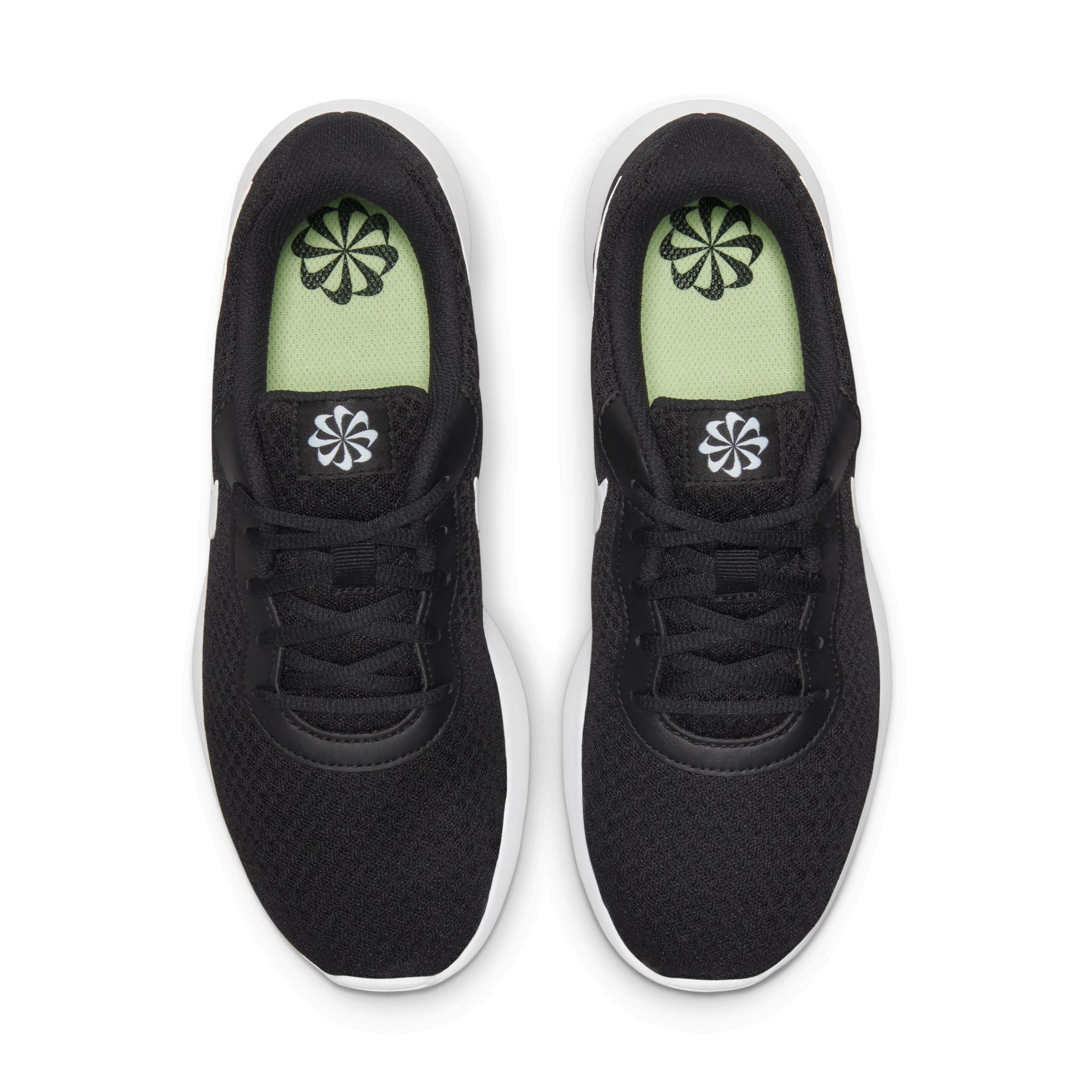Nike Tanjun Women's Shoes Product Image