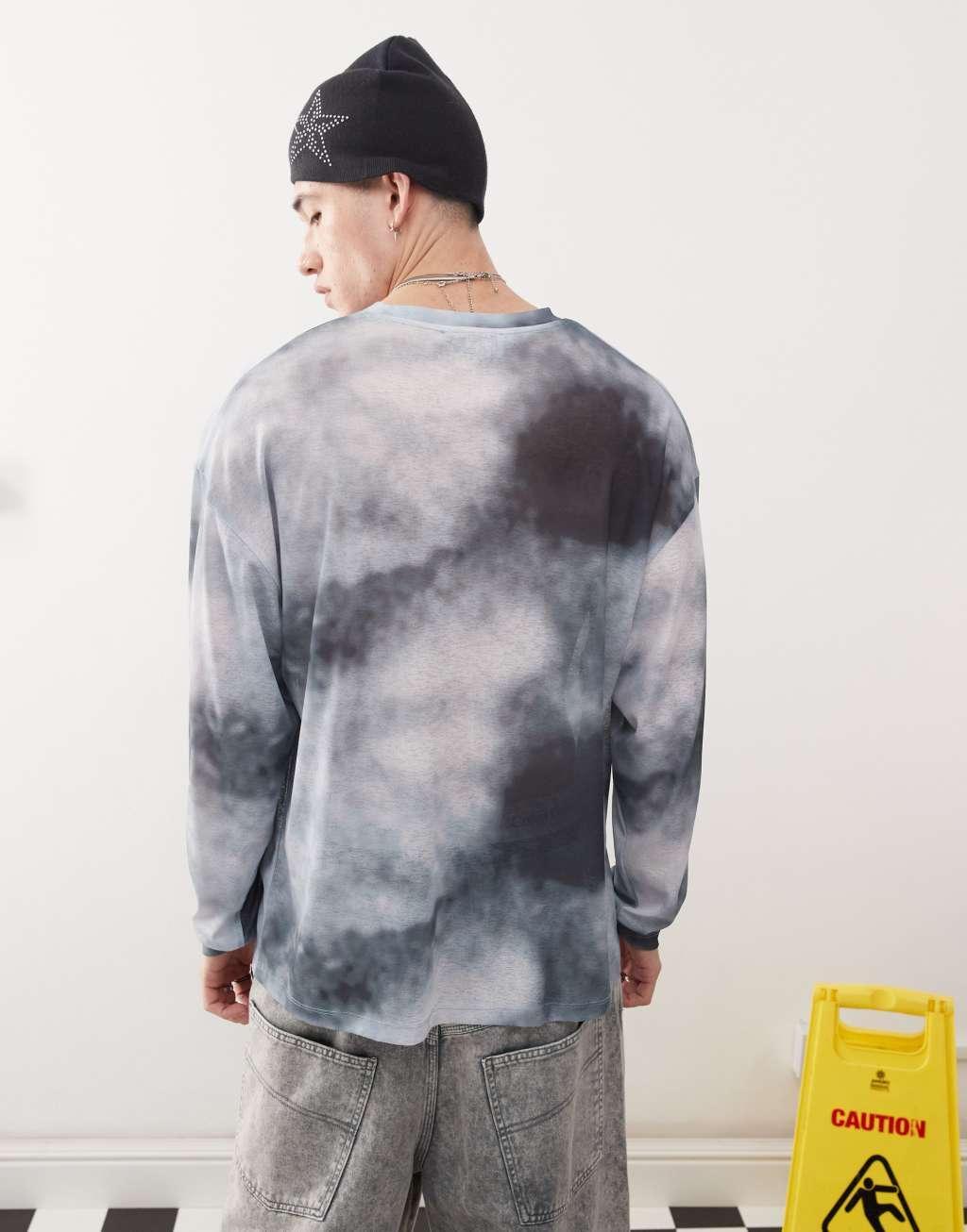 COLLUSION Long sleeve skater mesh with gray all over print and graphic Product Image