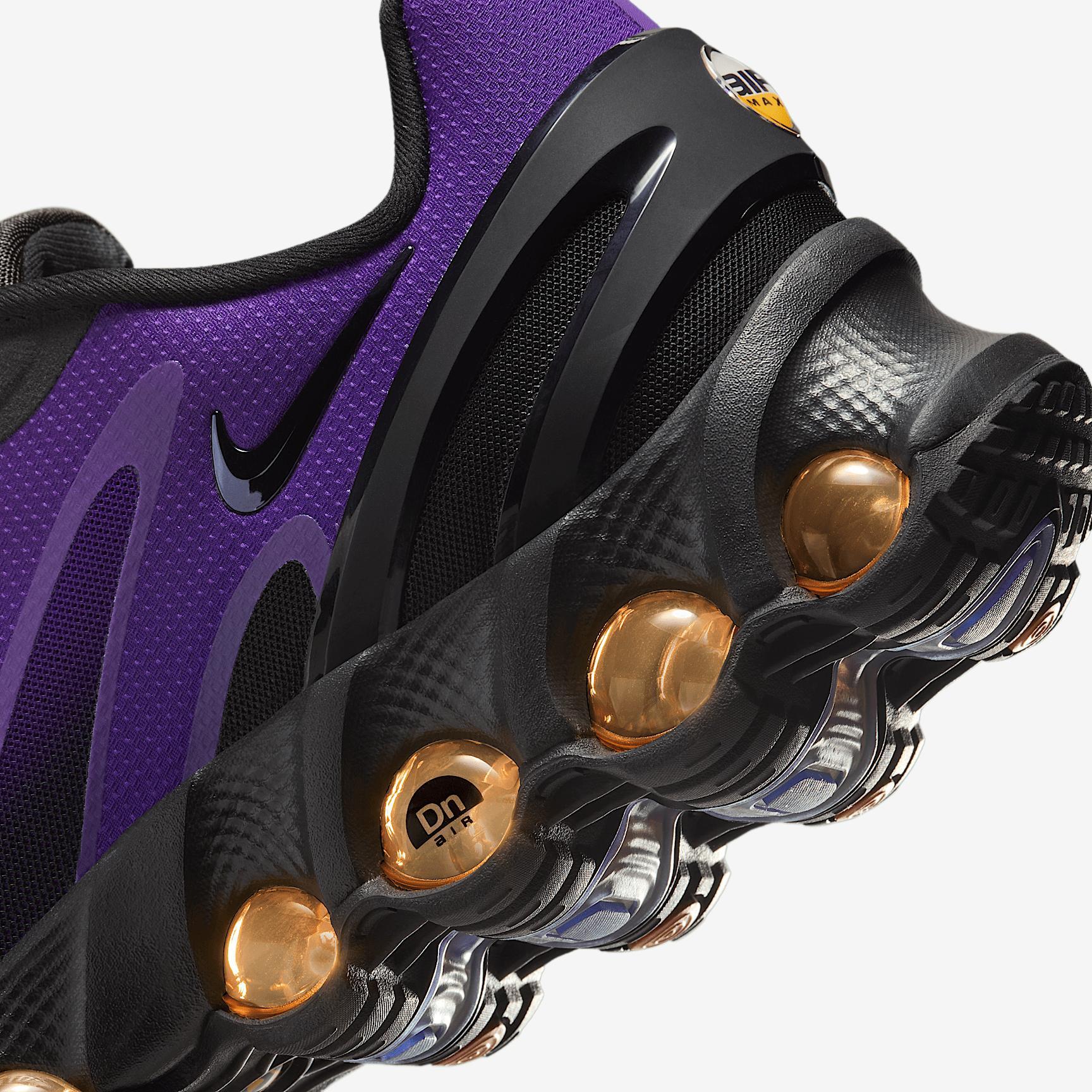 Nike Men's Air Max Dn8 Shoes Product Image