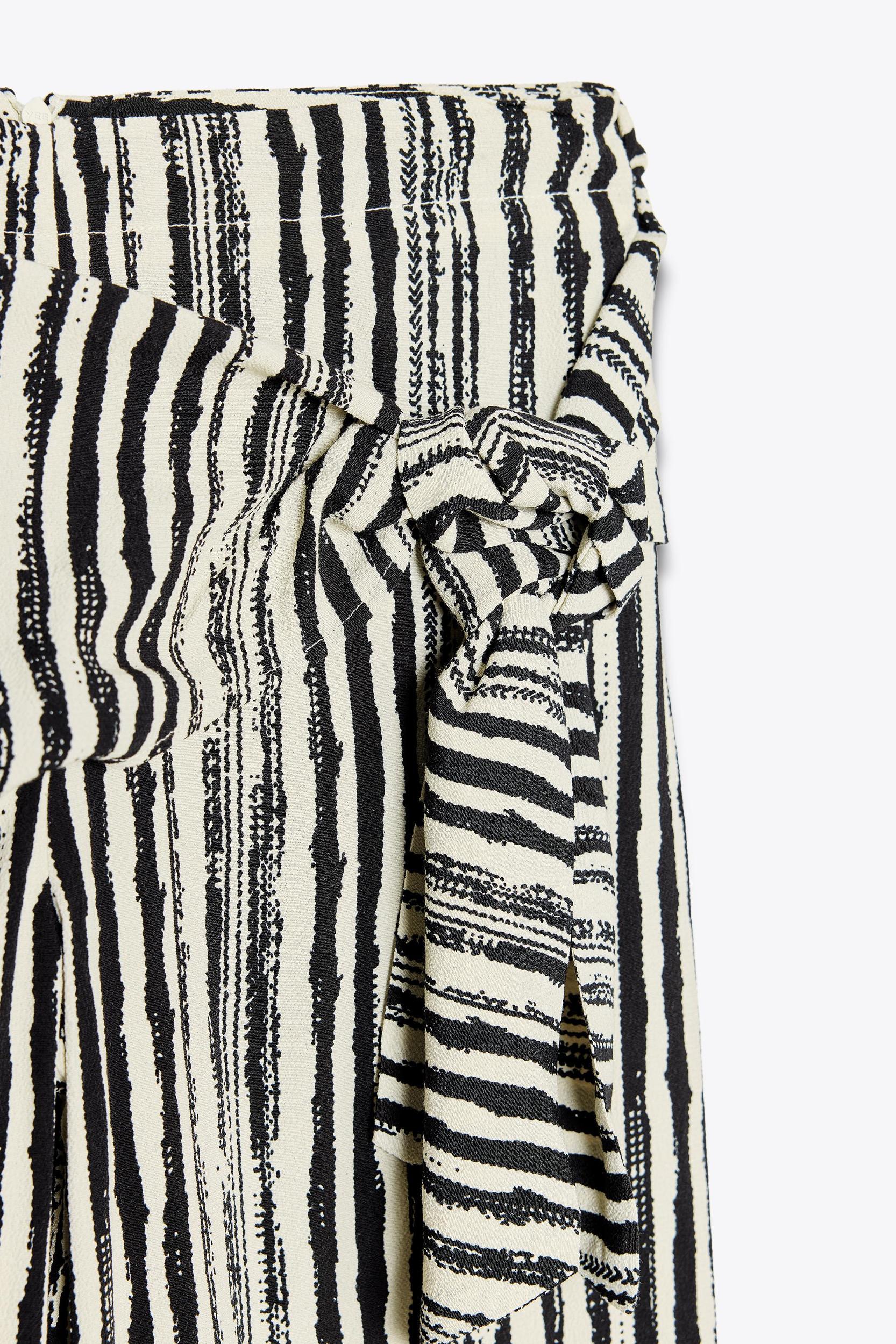 STRIPED WIDE LEG WRAP PANTS Product Image