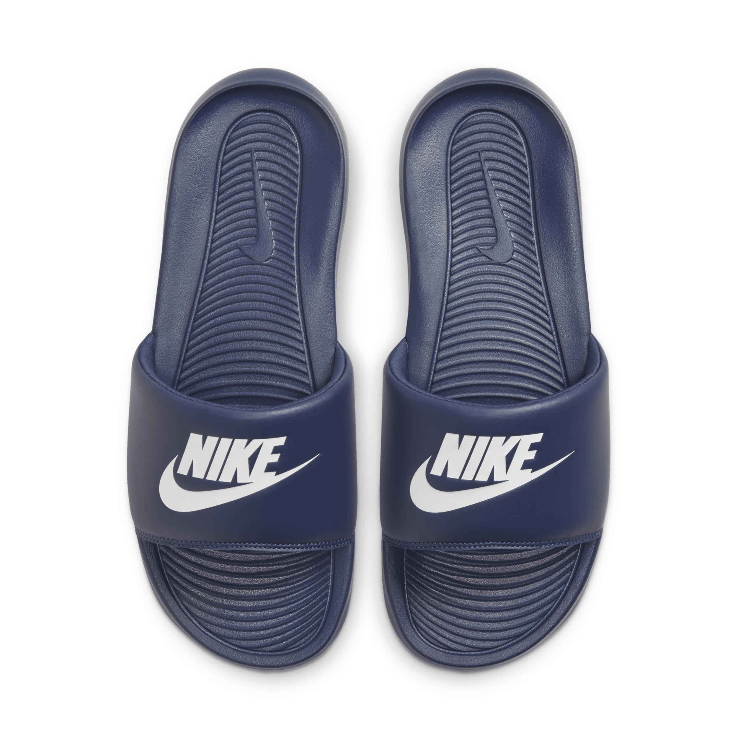 Nike Men's Victori One Slides Product Image