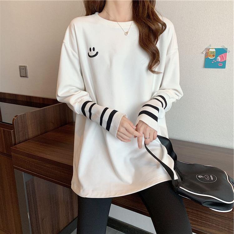 Long Sleeve Crew Neck Smiley Patterned Striped Tee Product Image