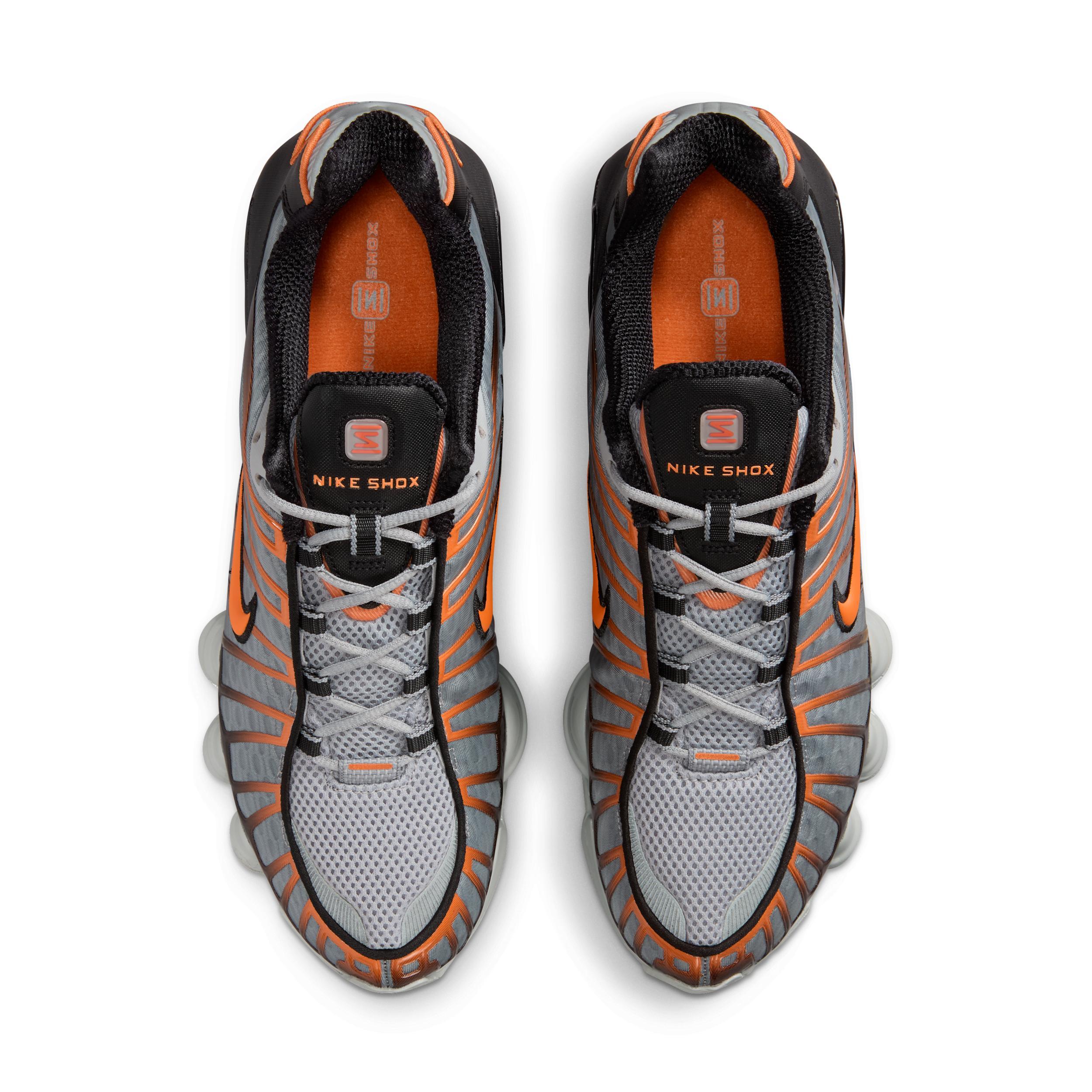 Nike Men's Shox TL Shoes Product Image