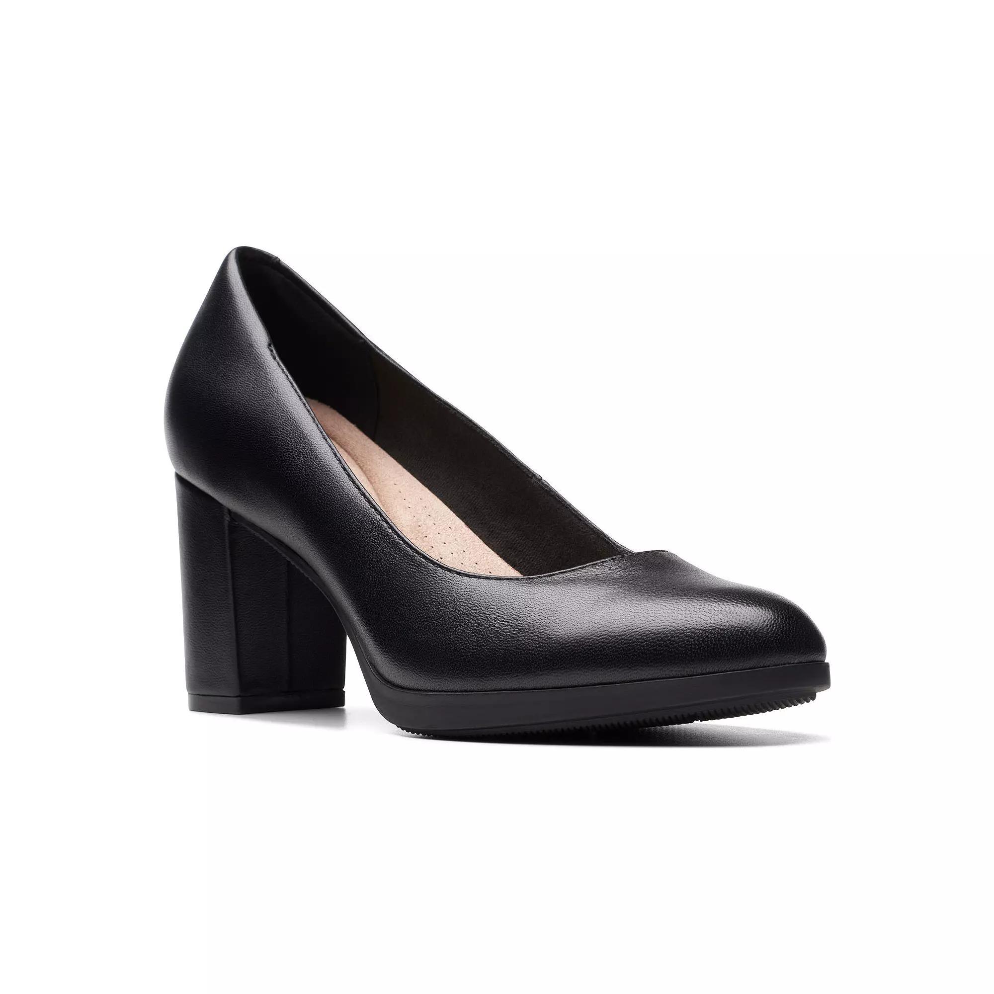 Clarks® Bayla Skip Women's Pumps, Size: 6, Black Product Image