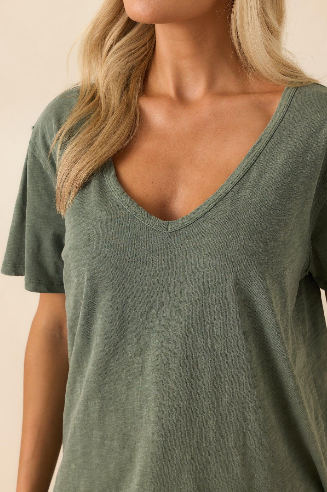 Z Supply Hunter Green Cotton Lively Slub V-Neck Tee Product Image
