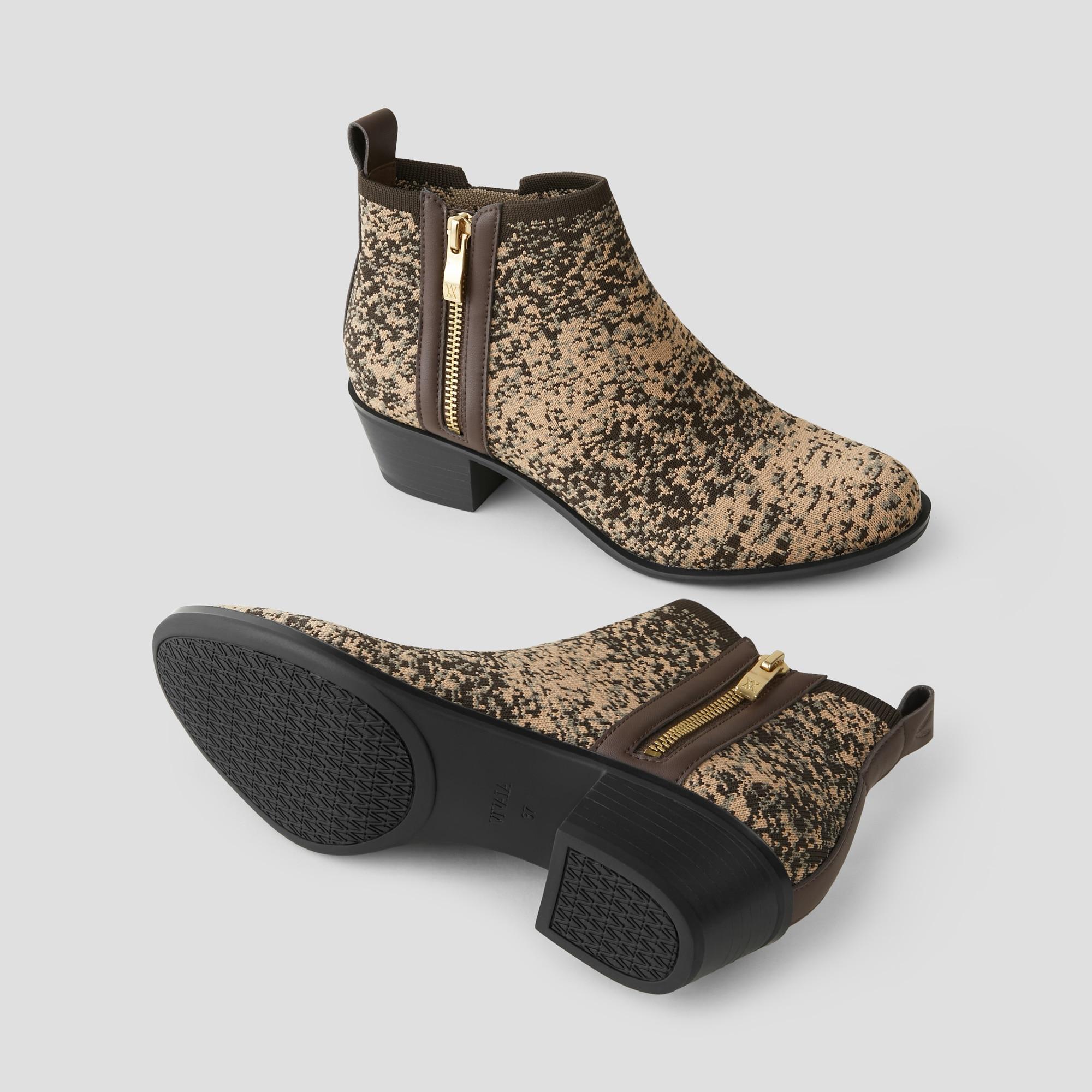 Zip Up Western Ankle Boots (Taylor) Product Image