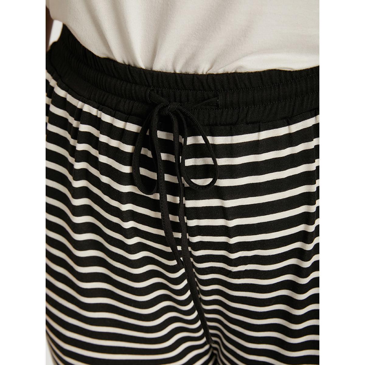 Striped Patchwork Elastic Waist Pocket Ties Sweatpants Black Plus Size Women Casual Dailywear Patchwork 14-16/1X Bloomchic Product Image