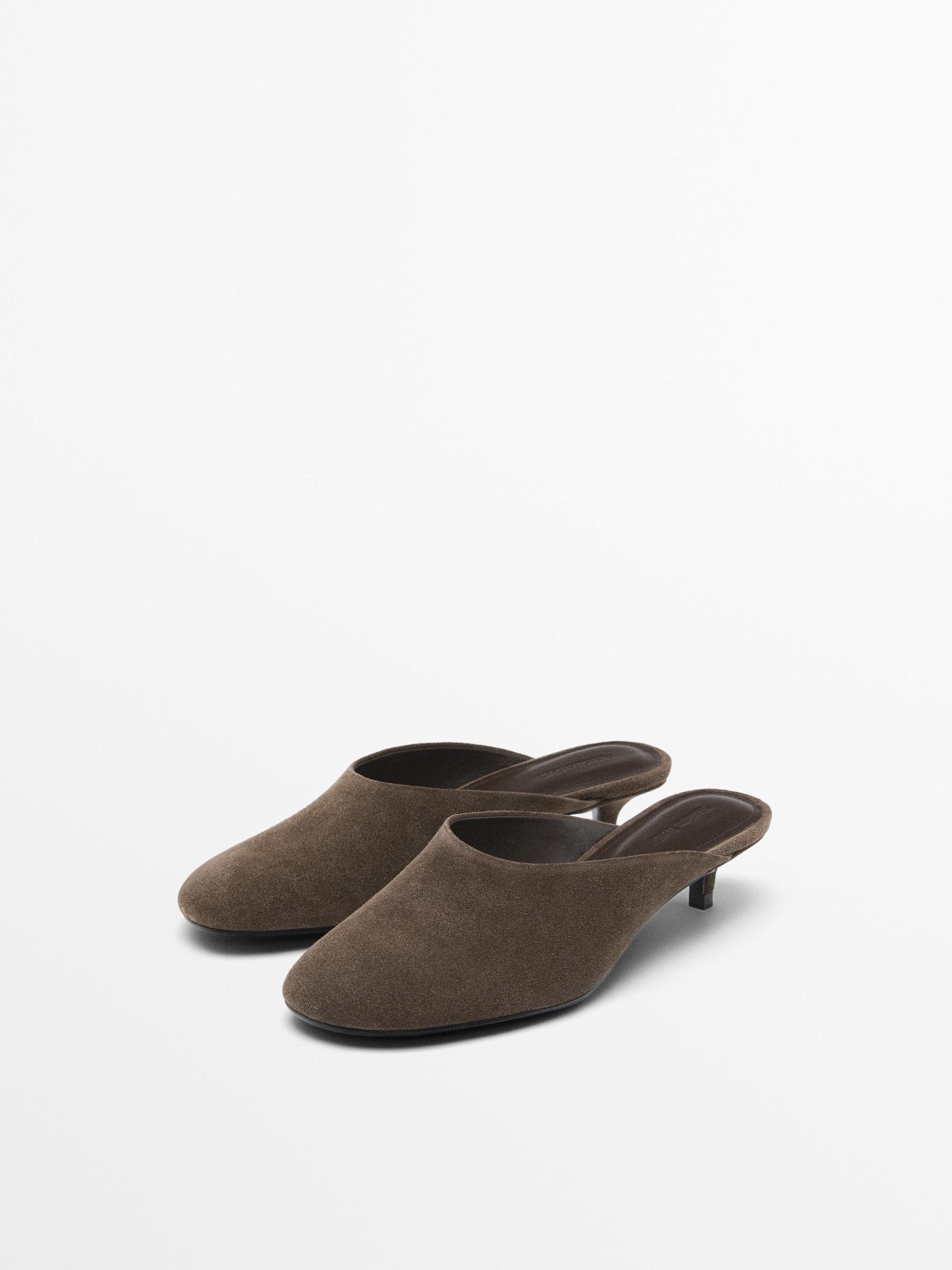 Split suede heeled shoes Product Image