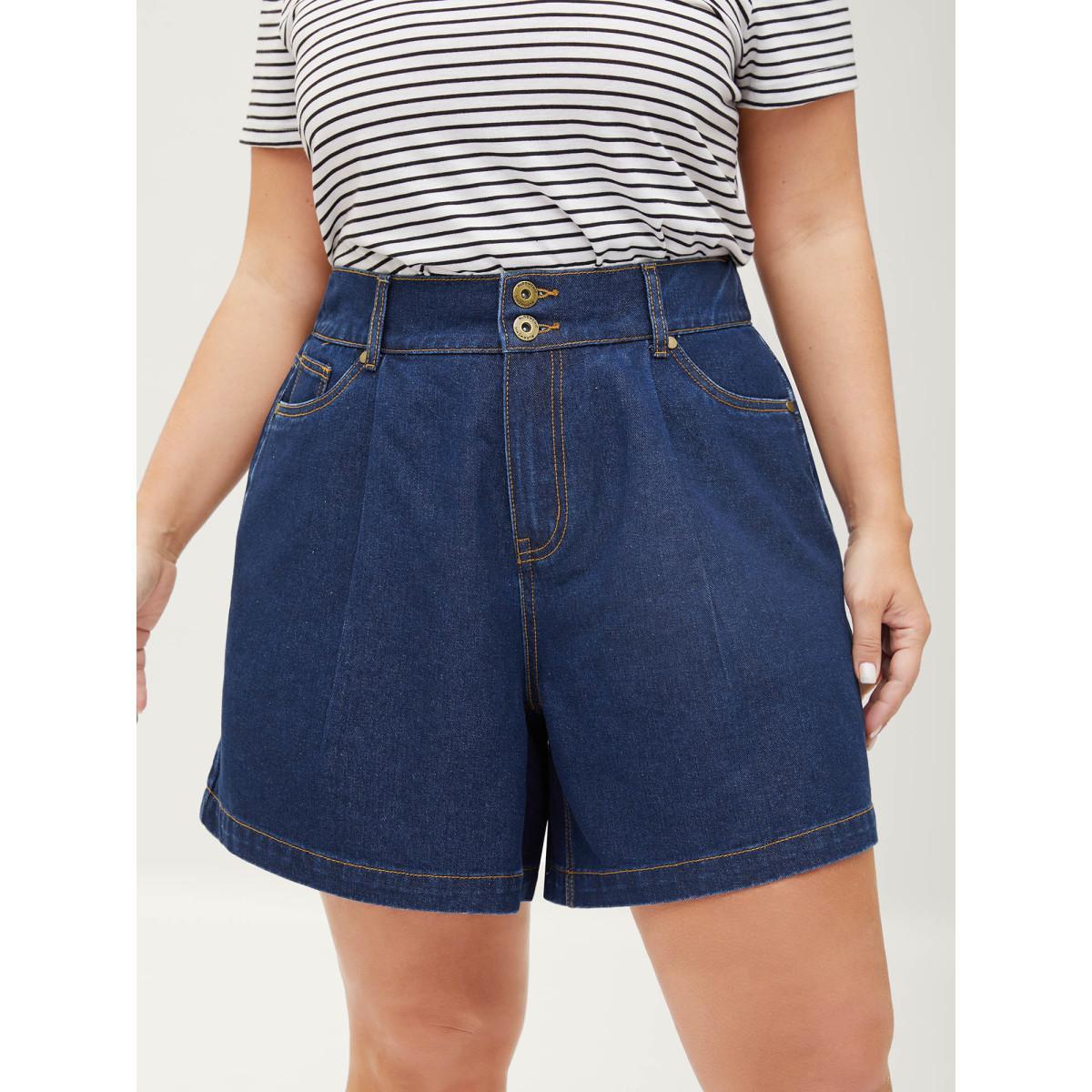 Plus Size Stretchy Waist Straight-Leg Denim Shorts Women Midblue No stretch Everyday-Casual Slanted pocket Casual Denim Shorts BloomChic 14/1X Product Image