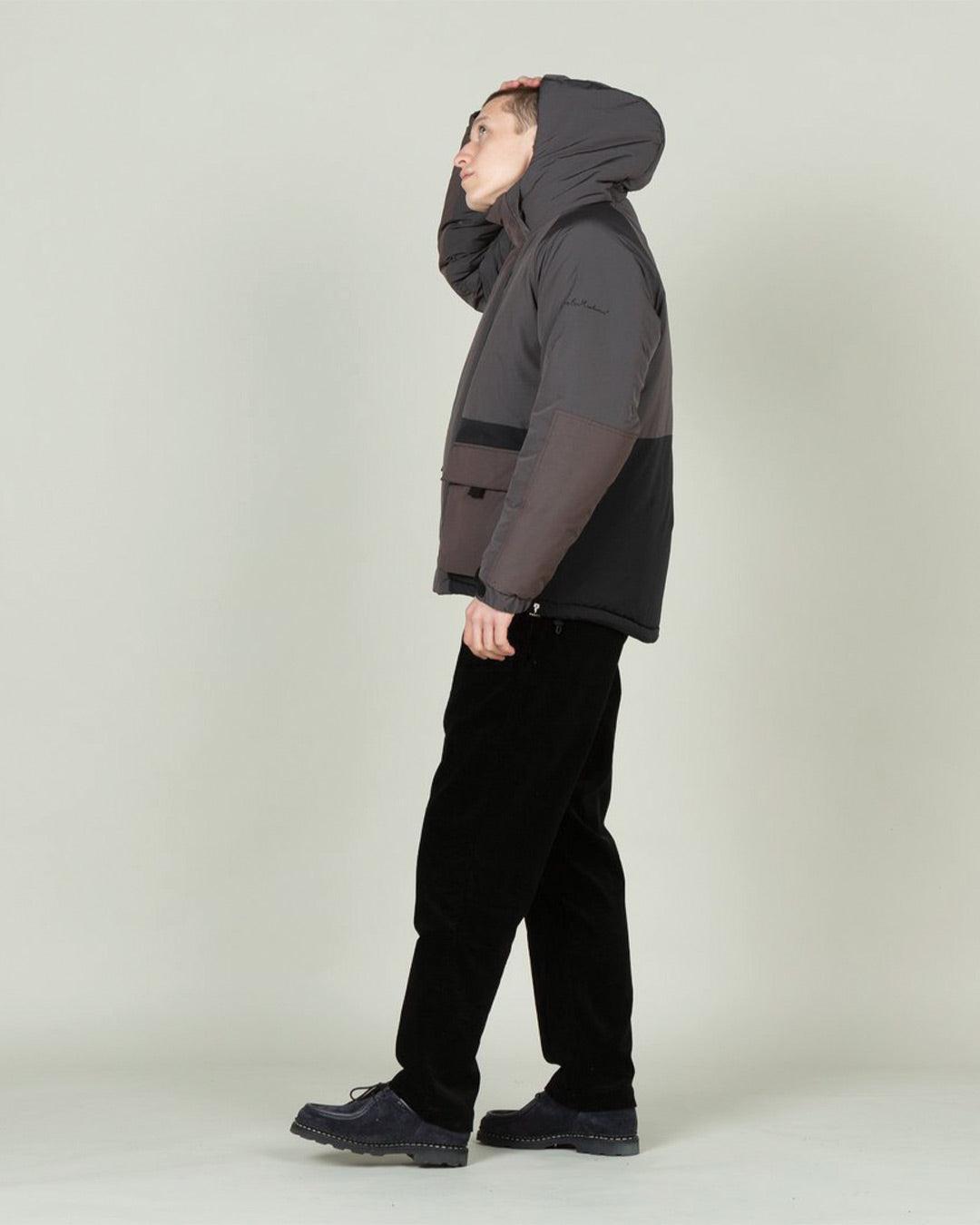 Latitude Jacket - Black Product Image