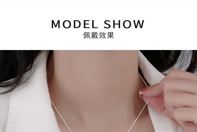 Star Shell Necklace Product Image