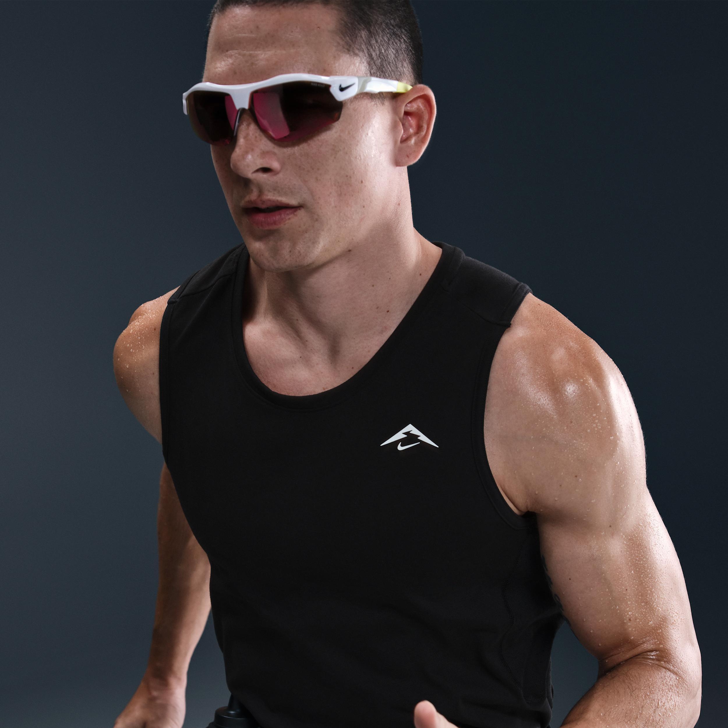 Nike Men's Solar Chase Dri-FIT ADV Running Tank Top Product Image