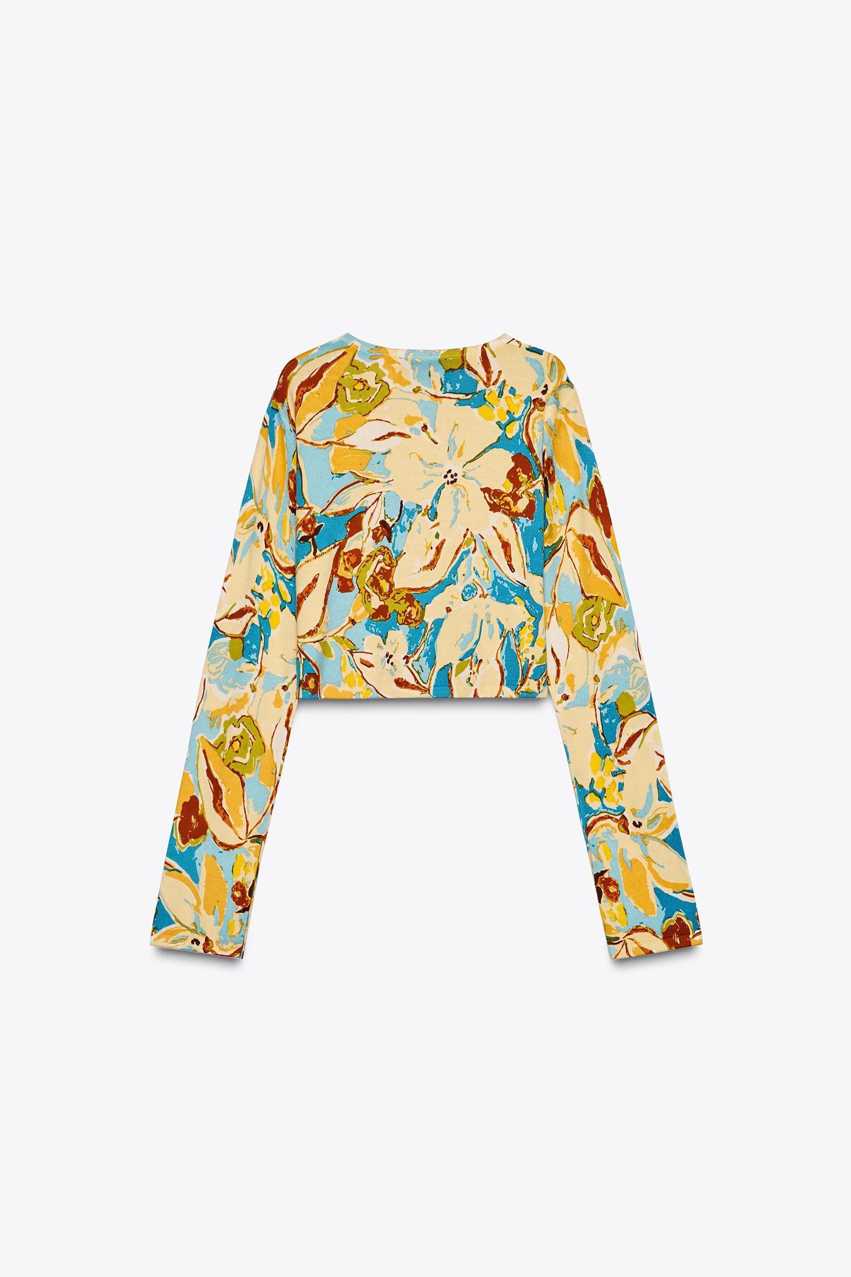 PRINTED KNIT TOP Product Image