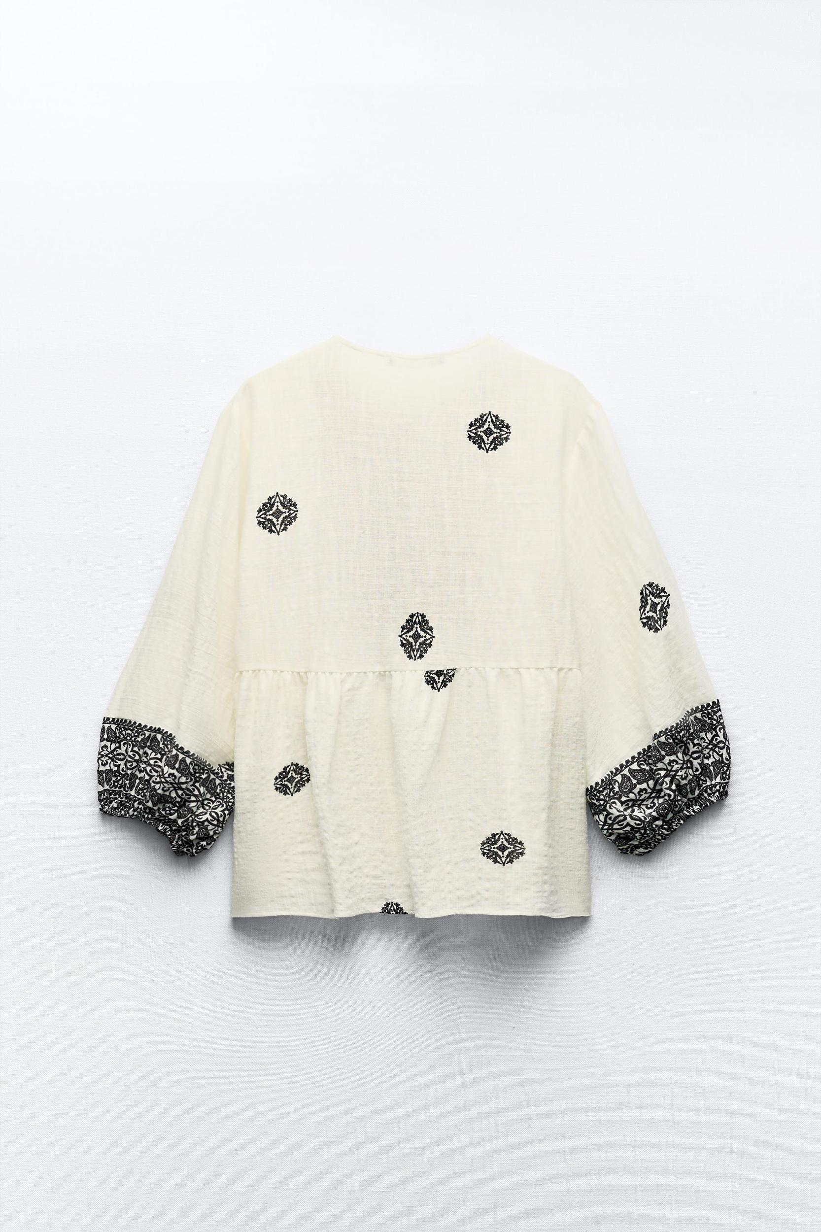 PRINTED RUSTIC BLOUSE Product Image
