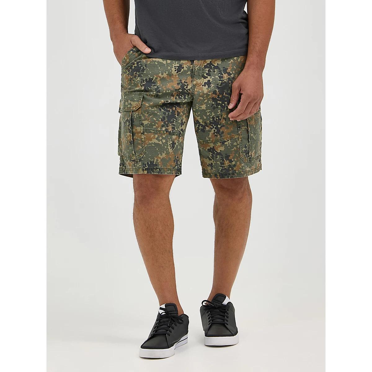 Men's Five Star Premium Cargo Short in Olivine Product Image