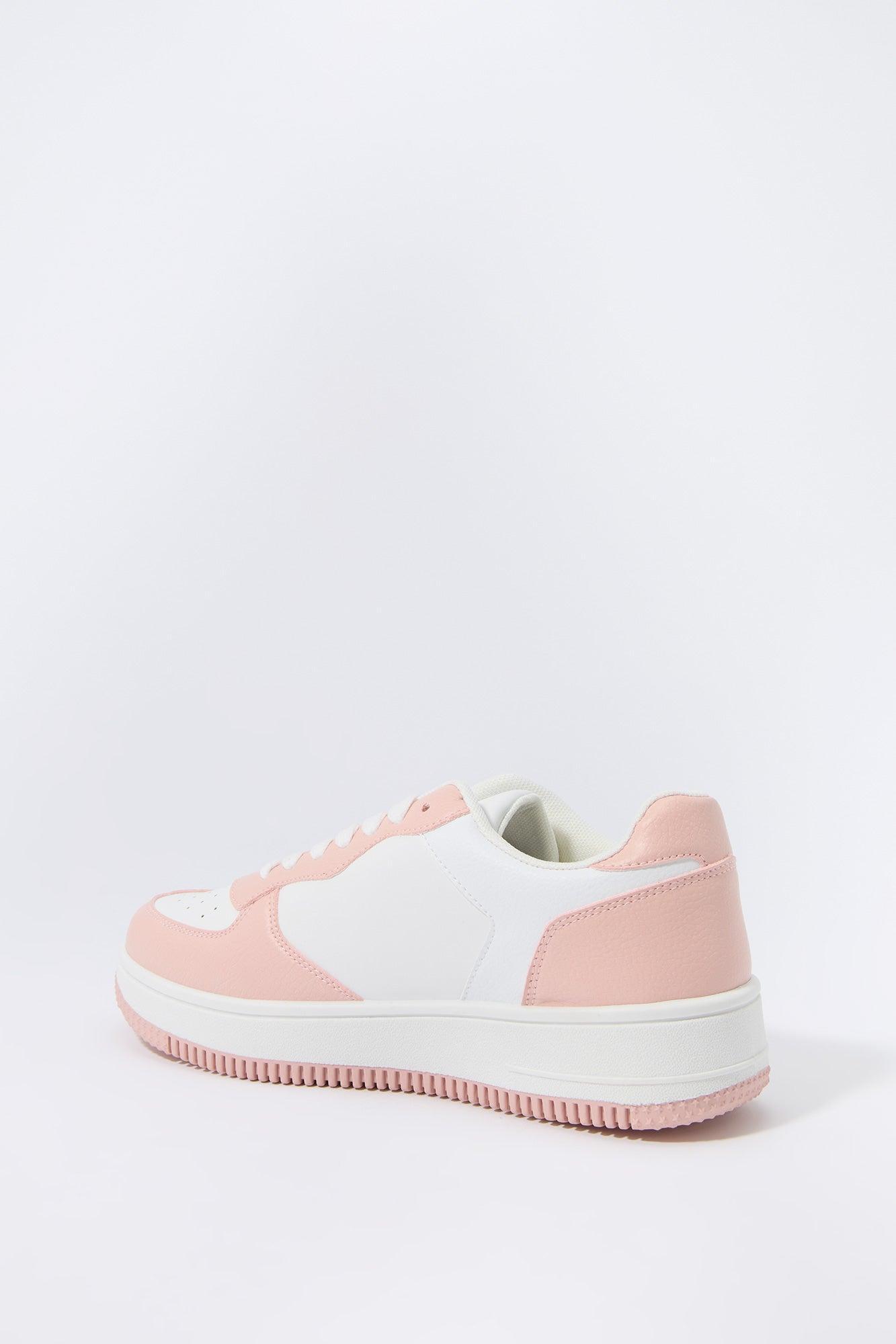 Classic Low Top Sneaker Female Product Image