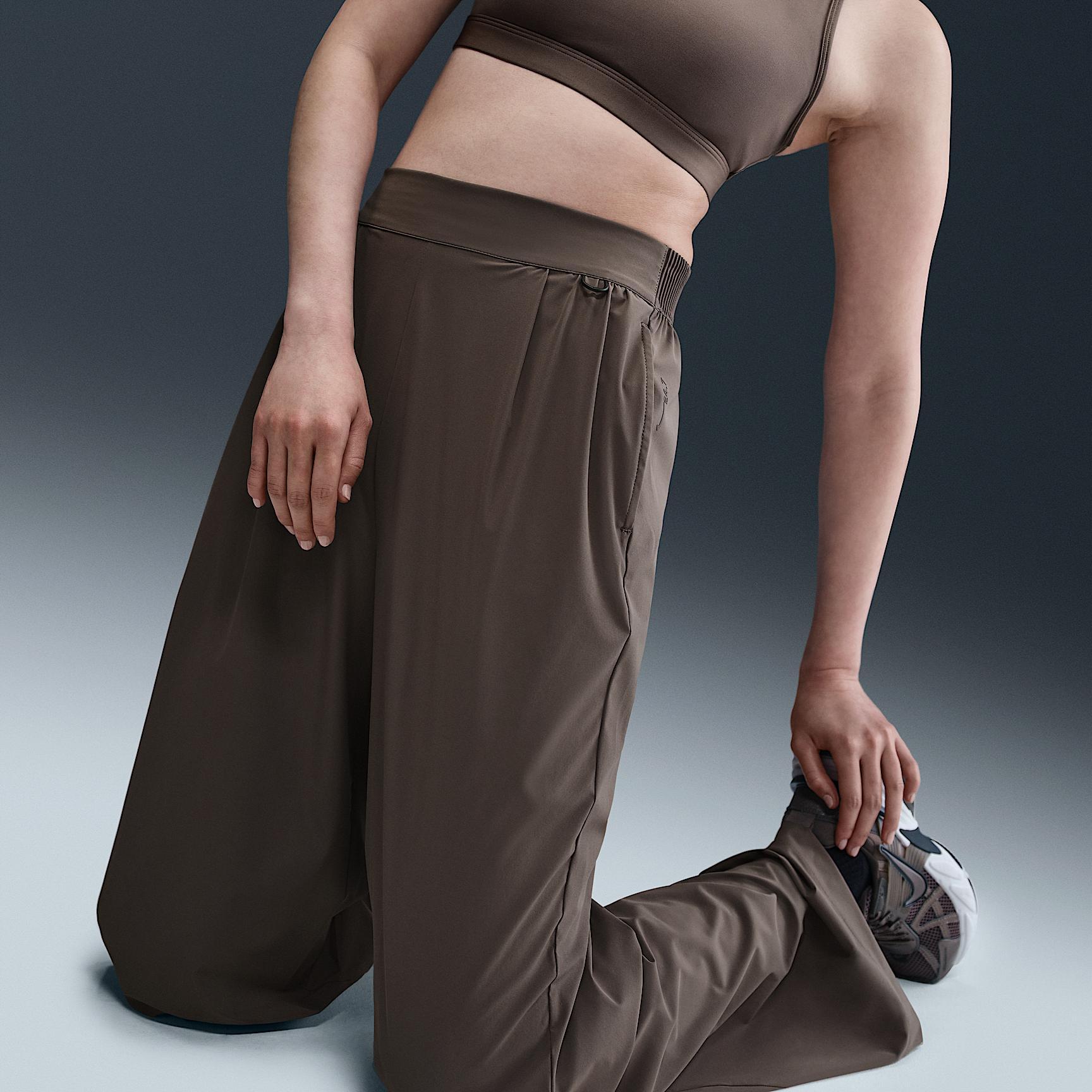 Nike 24.7 PerfectStretch Women's Dri-FIT High-Waisted Loose Wide-Leg Pants Product Image