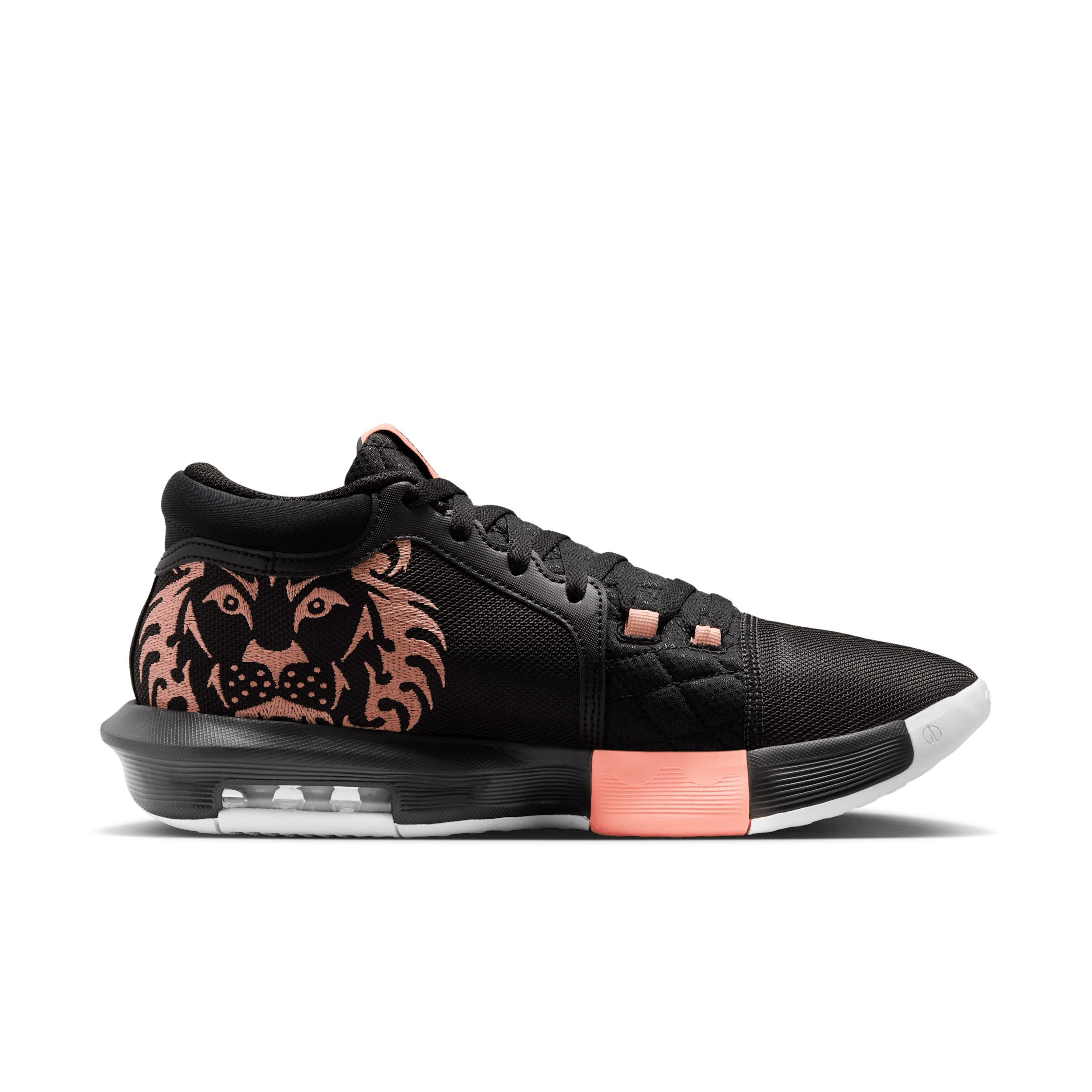 Nike Men's LeBron Witness VIII Basketball Shoes Product Image