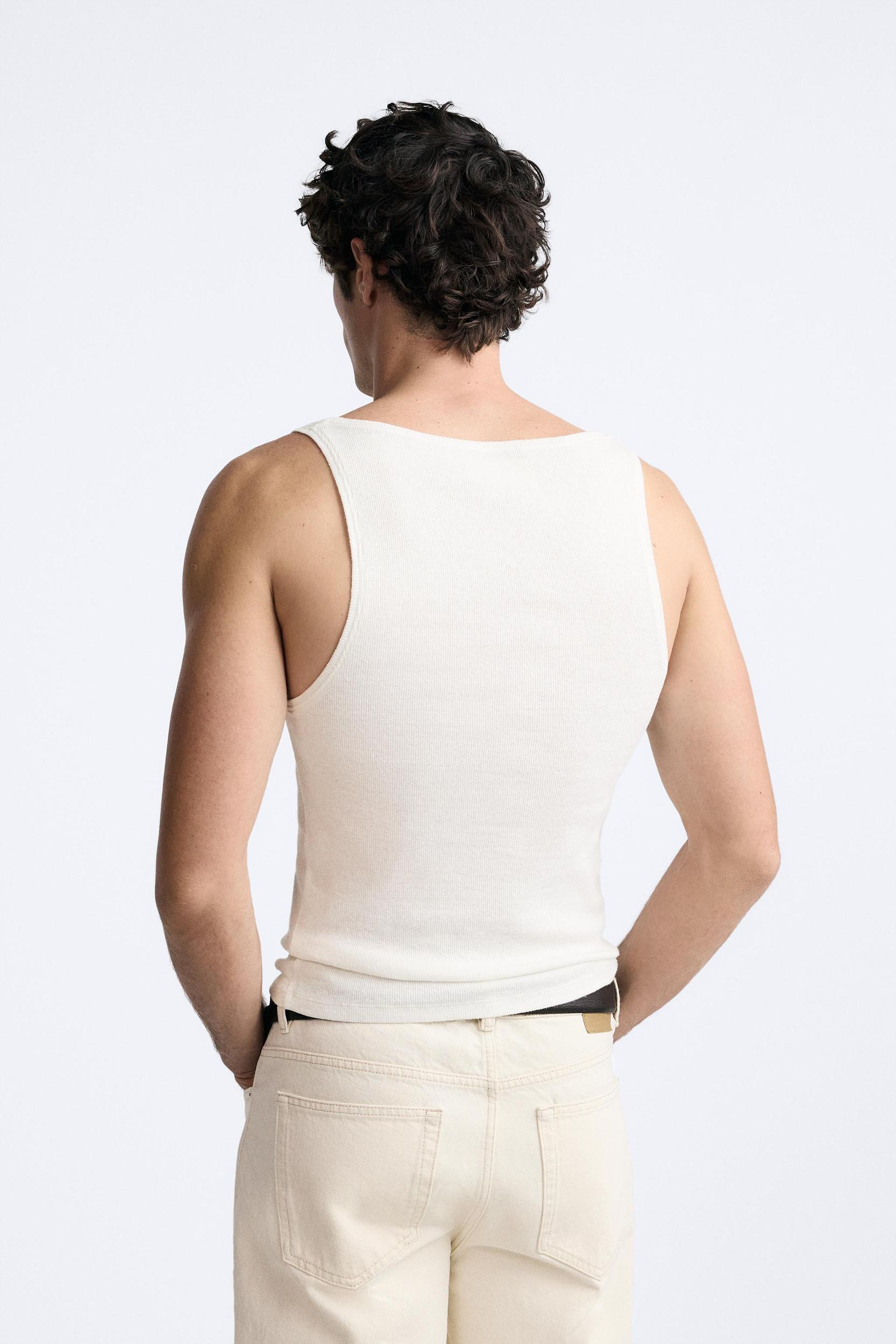 TANK TOP Product Image