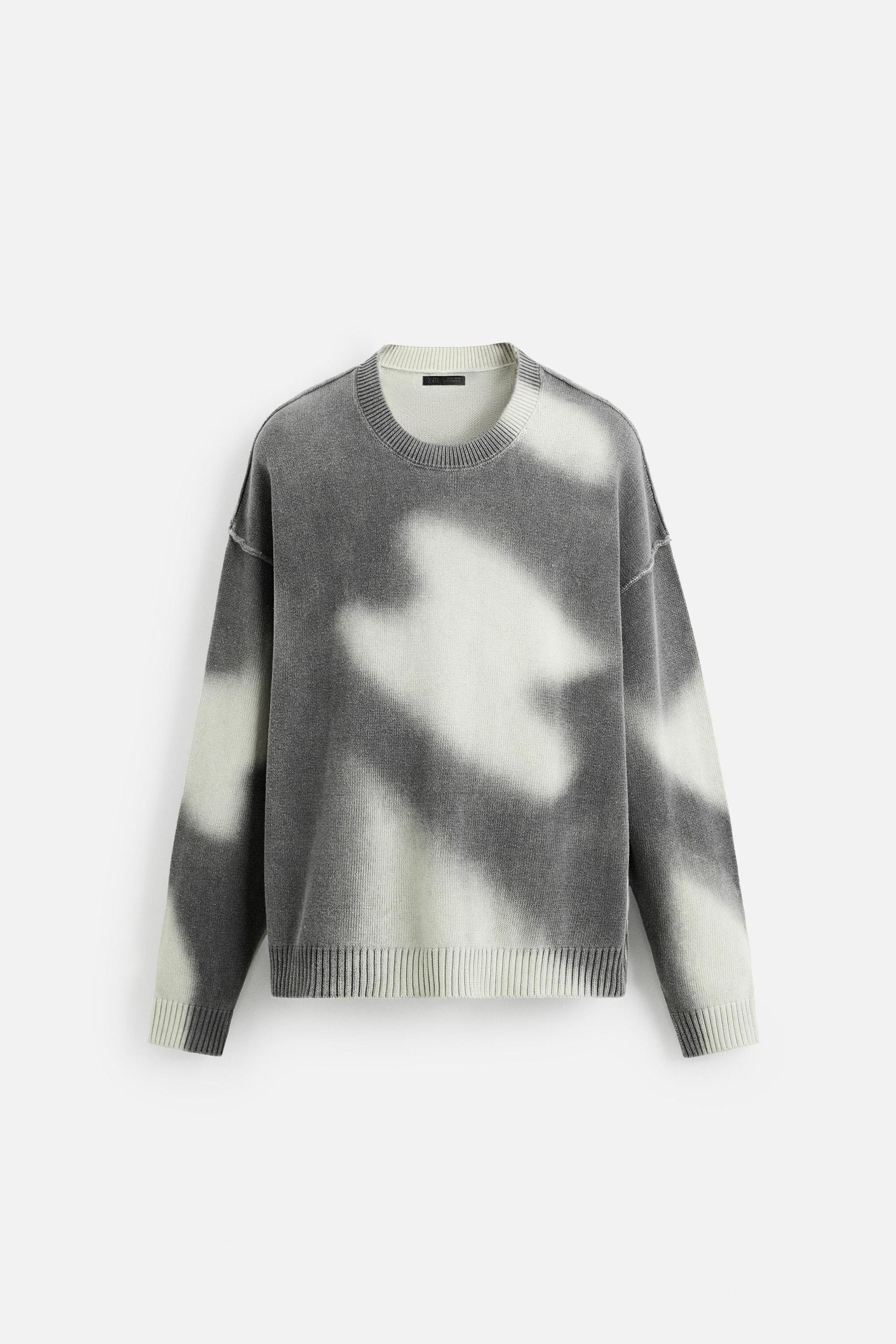FADE PRINT SWEATER Product Image