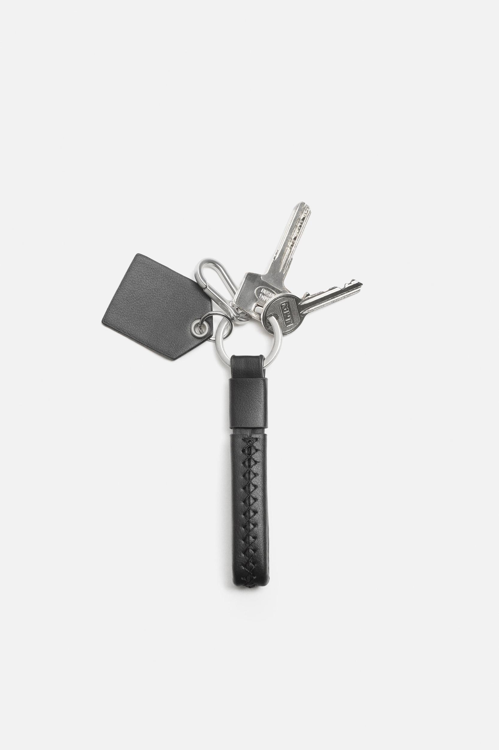 KEYCHAIN WITH TOPSTITCHING Product Image