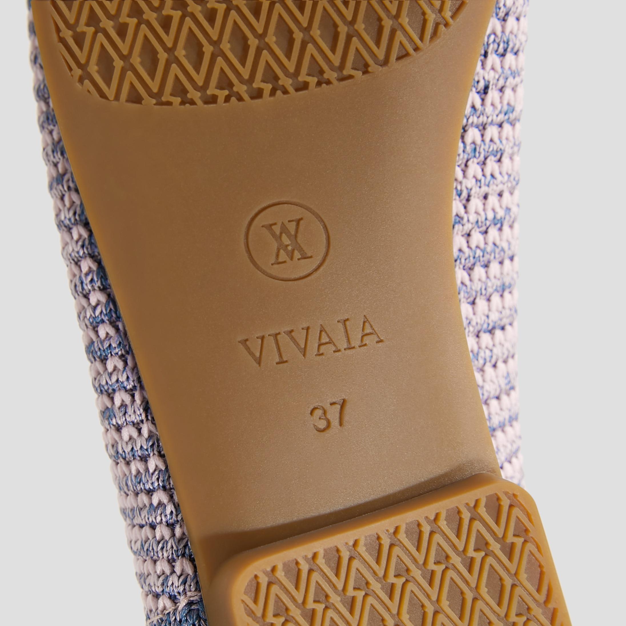 Square-Toe V-Cut Flats (Margot 2.0) Product Image