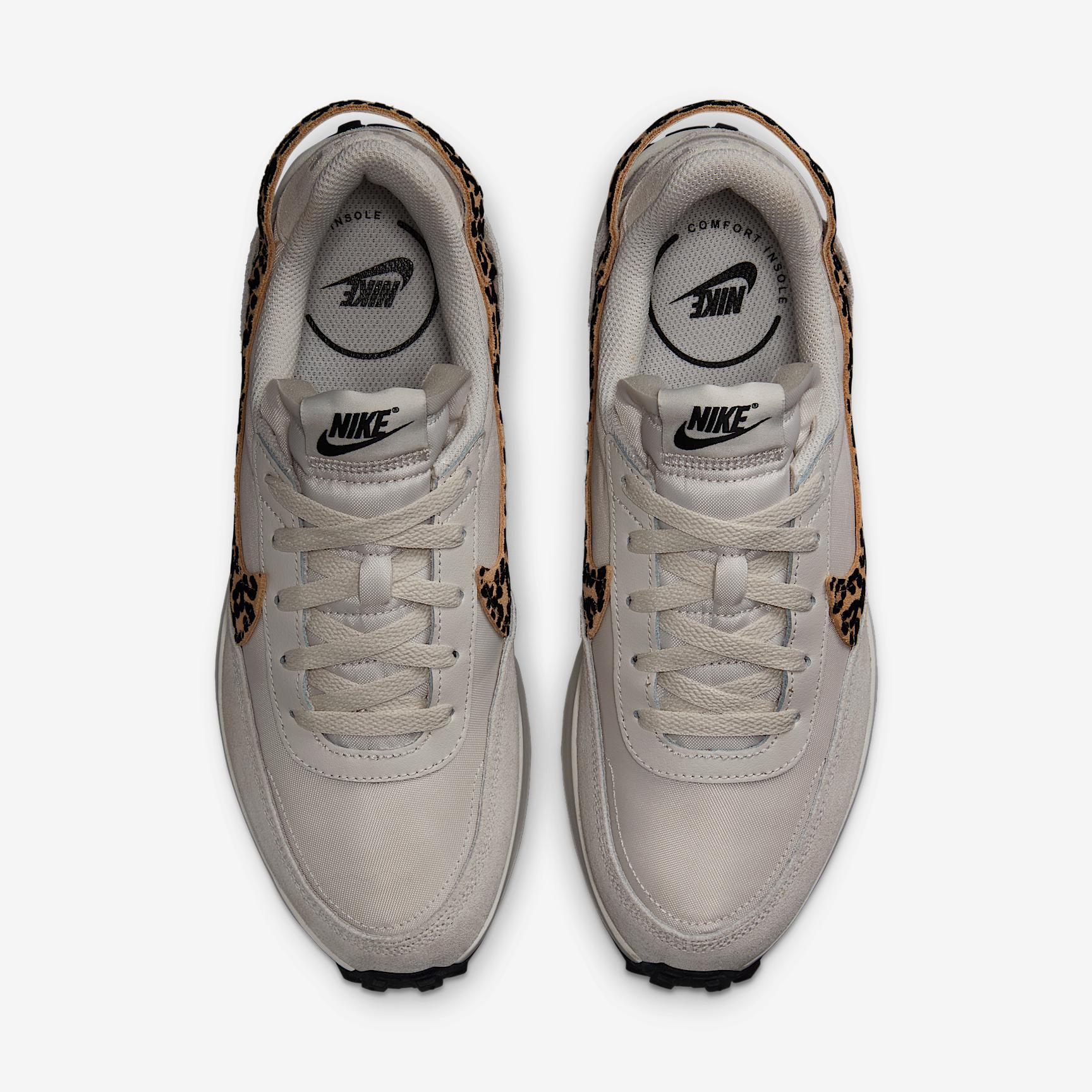 Nike Waffle Debut Women's Shoes Product Image