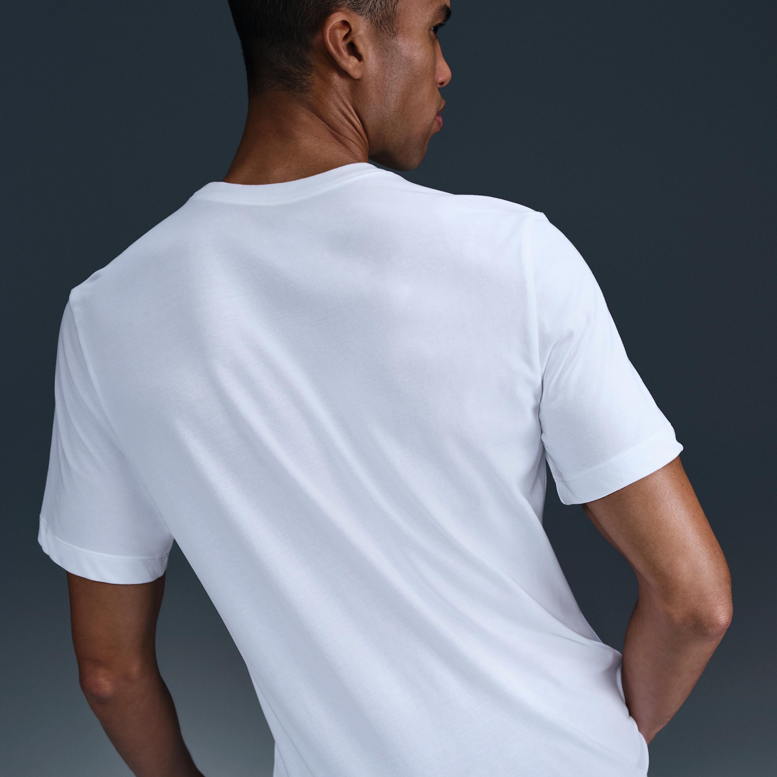 NikeCourt Men's Dri-FIT Tennis T-Shirt Product Image