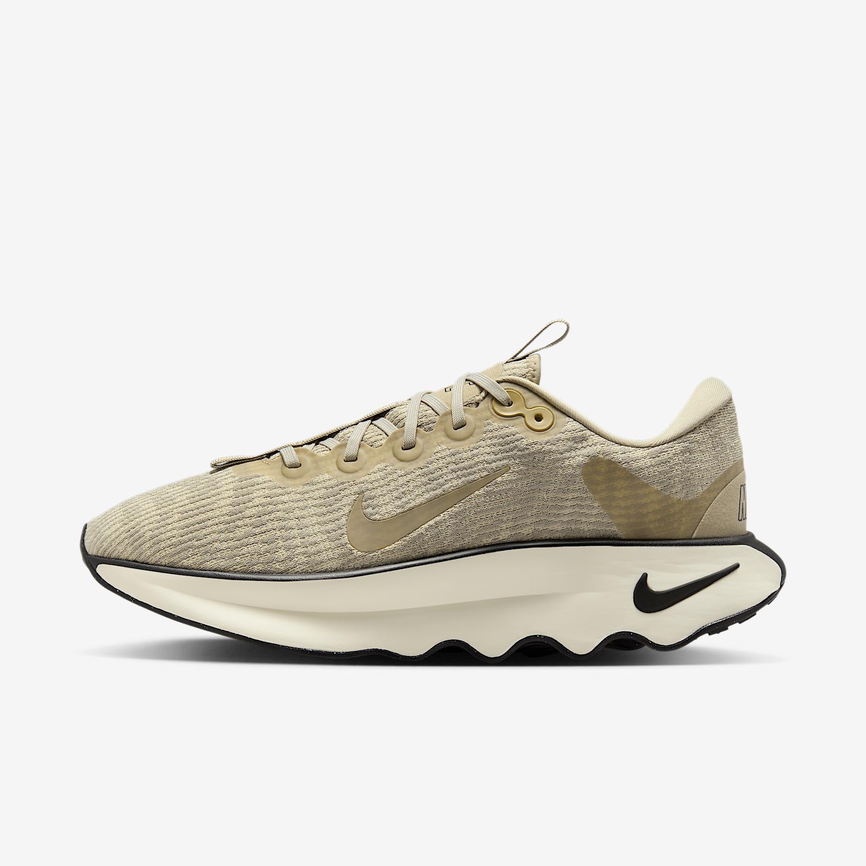 Nike Men's Motiva Walking Shoes Product Image