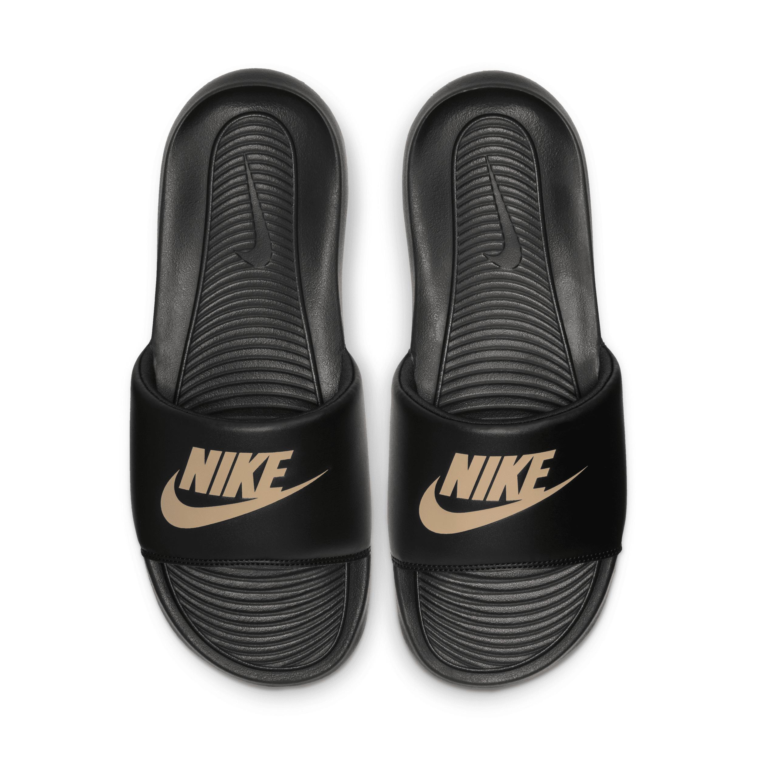 Nike Men's Victori One Slides Product Image