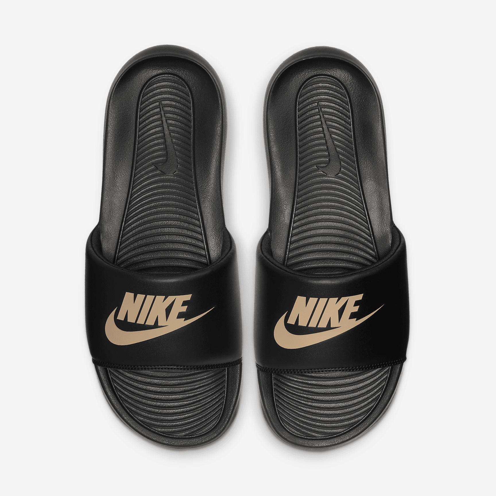 Nike Victori One Men's Slides Product Image