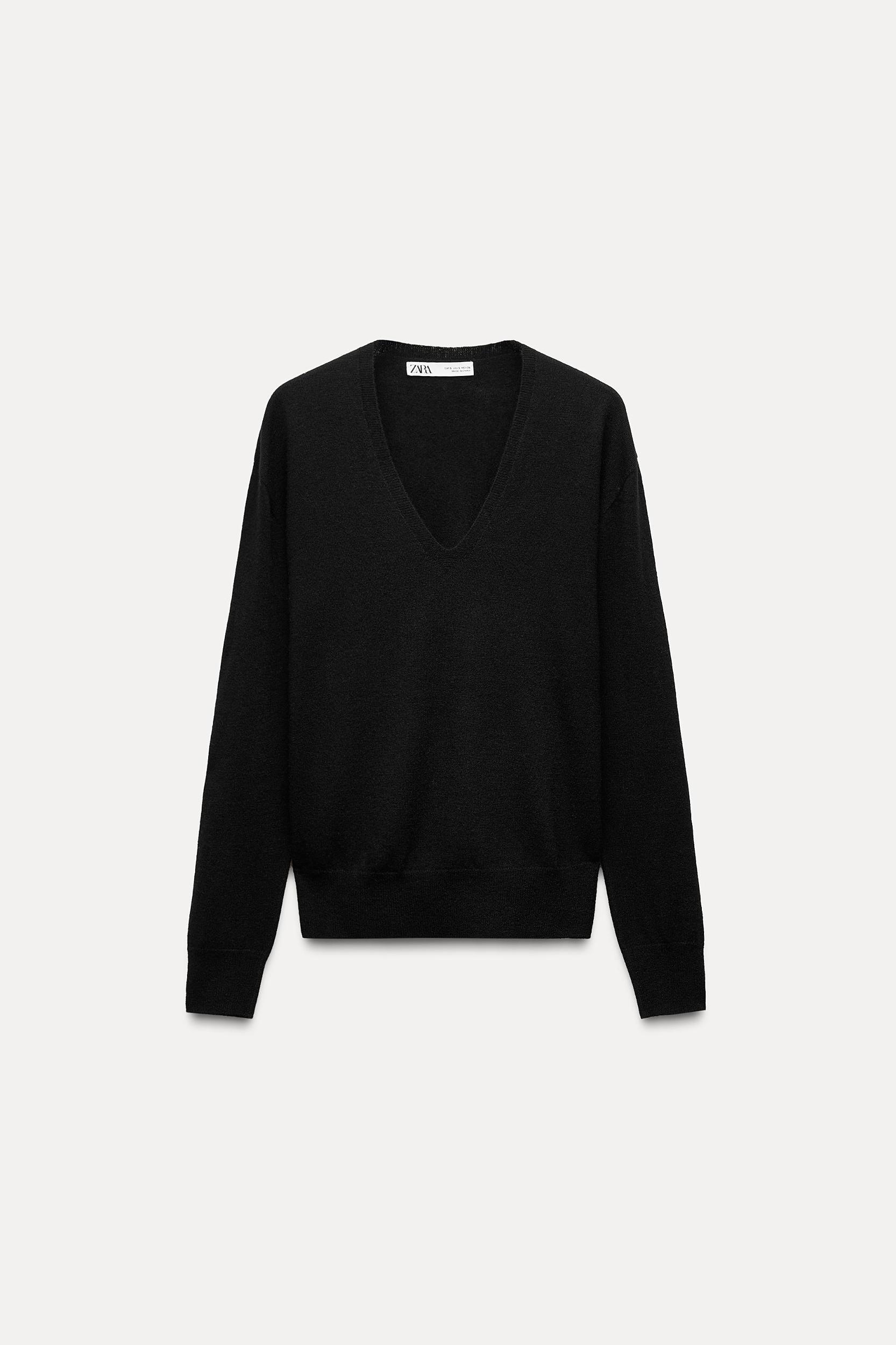100% WOOL EXTRA SOFT SWEATER Product Image