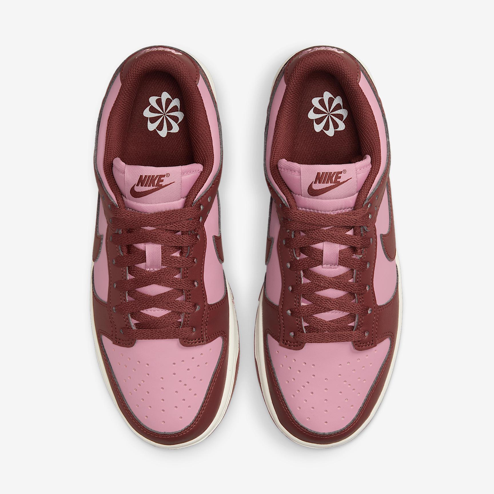 Nike Women's Dunk High Shoes Product Image