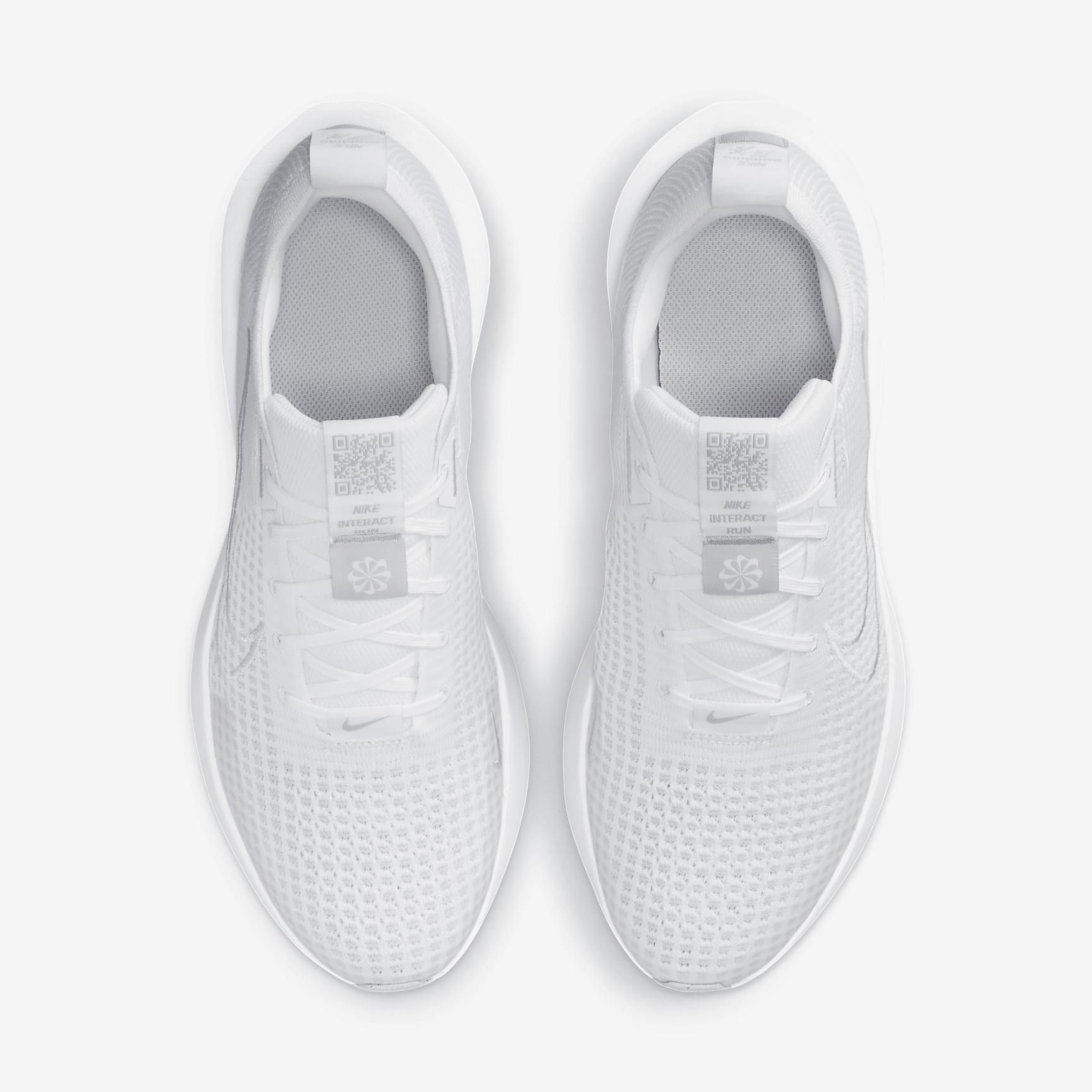 Nike Interact Run Men's Road Running Shoes Product Image