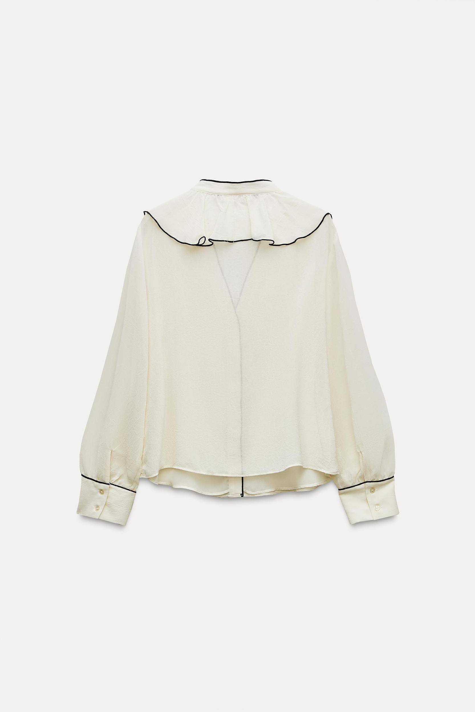 CONTRAST PIPING RUFFLED BLOUSE Product Image