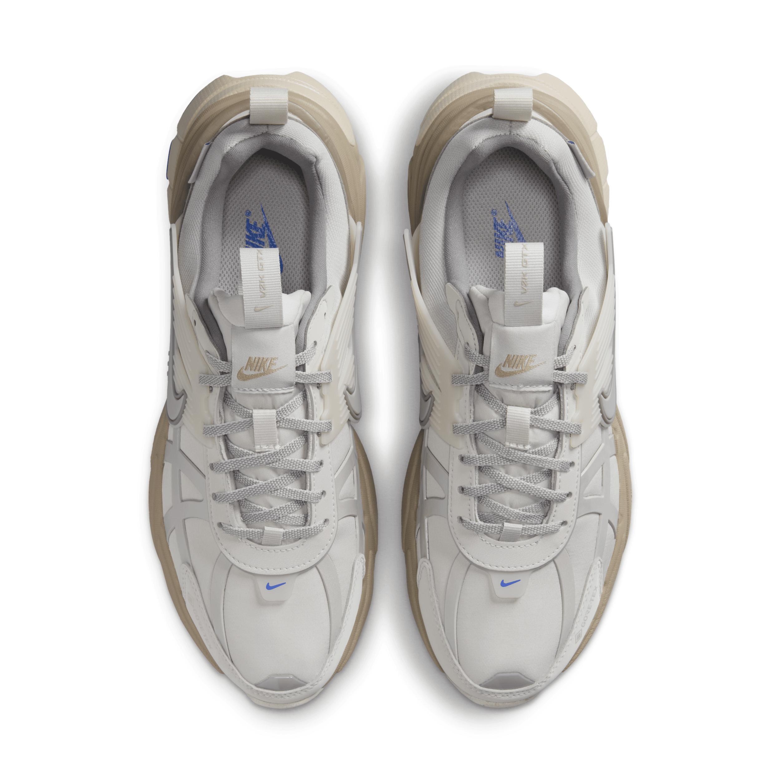 Nike Women's V2K Run GORE-TEX Waterproof Shoes Product Image