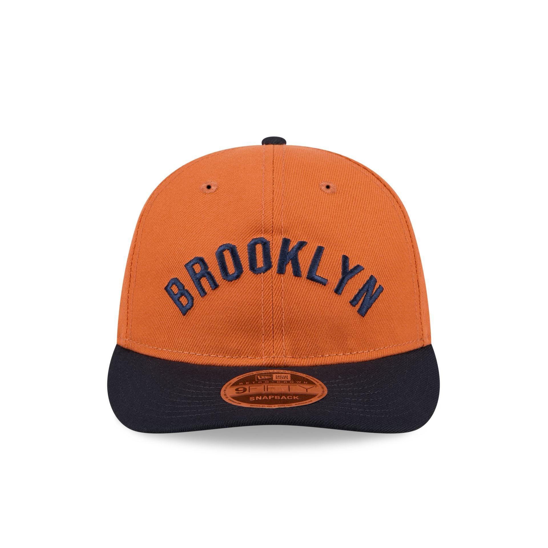 Atlanta Braves Gold Wood Retro Crown 9FIFTY Snapback Hat Male Product Image