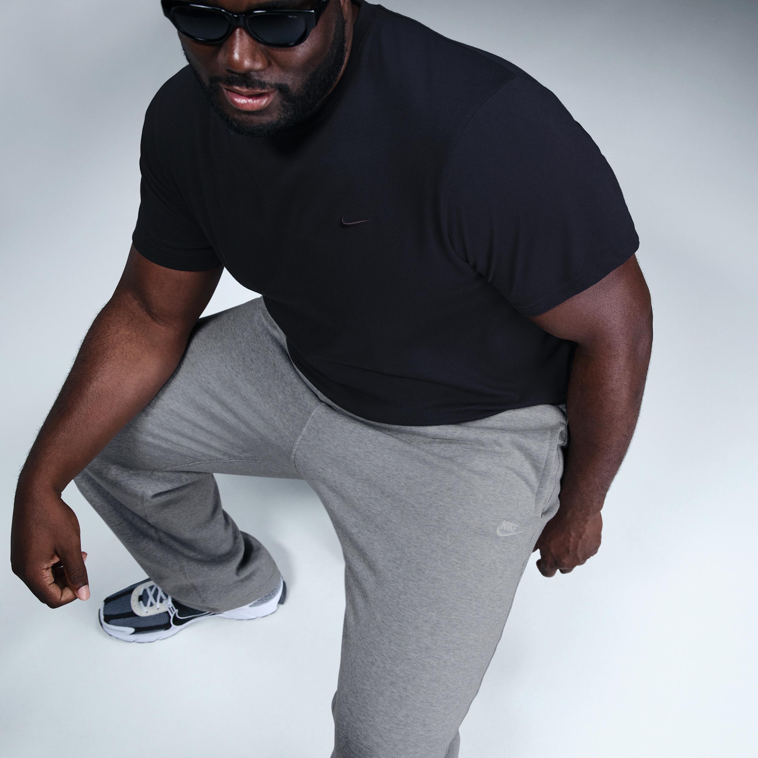 Nike Men's Club Open-Hem Fleece Pants Product Image