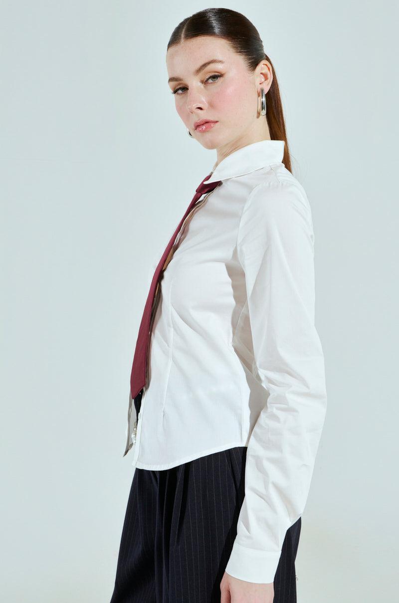 I'M THE BOSS BUTTON DOWN Product Image