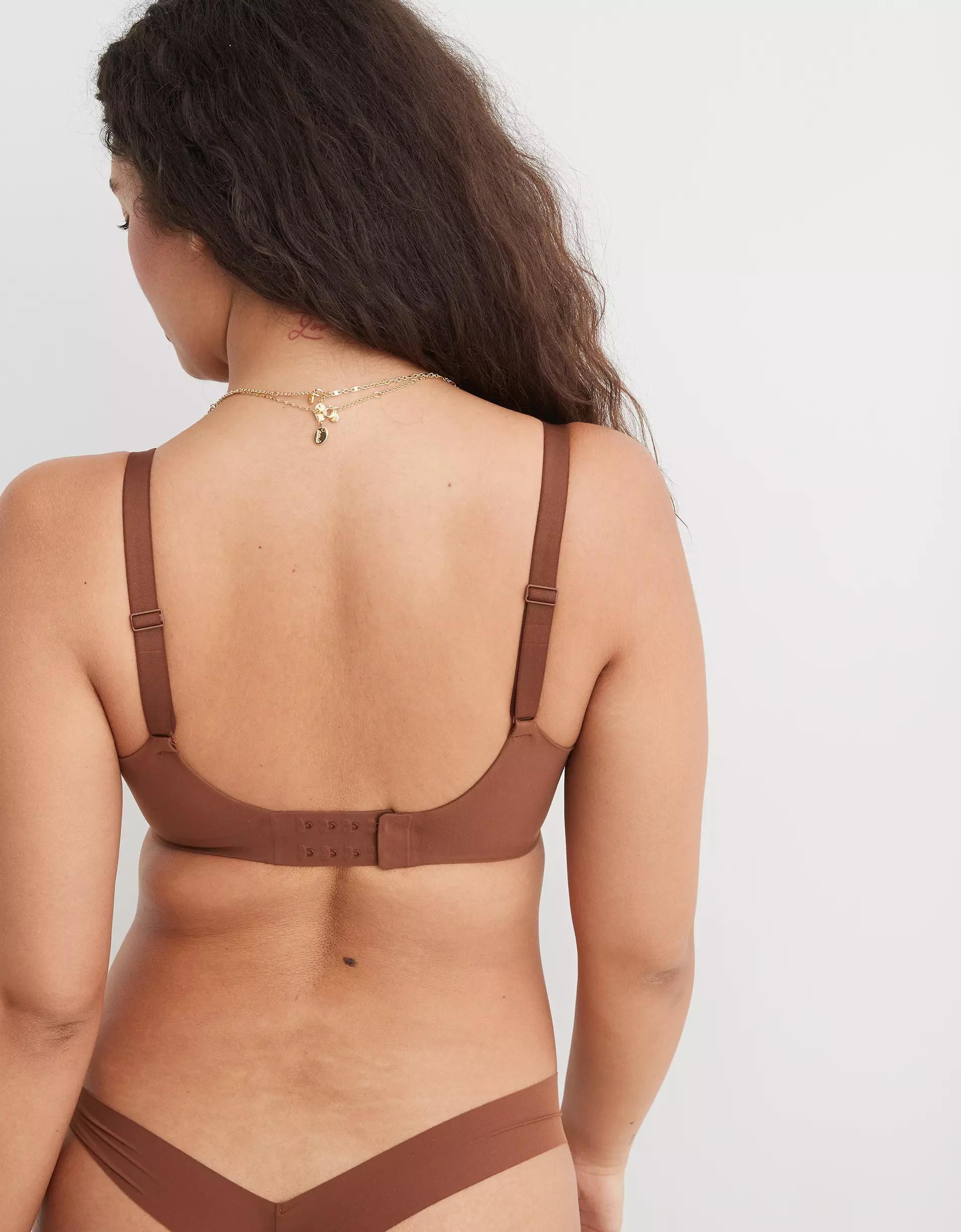 SMOOTHEZ Full Coverage Lightly Lined Bra Product Image