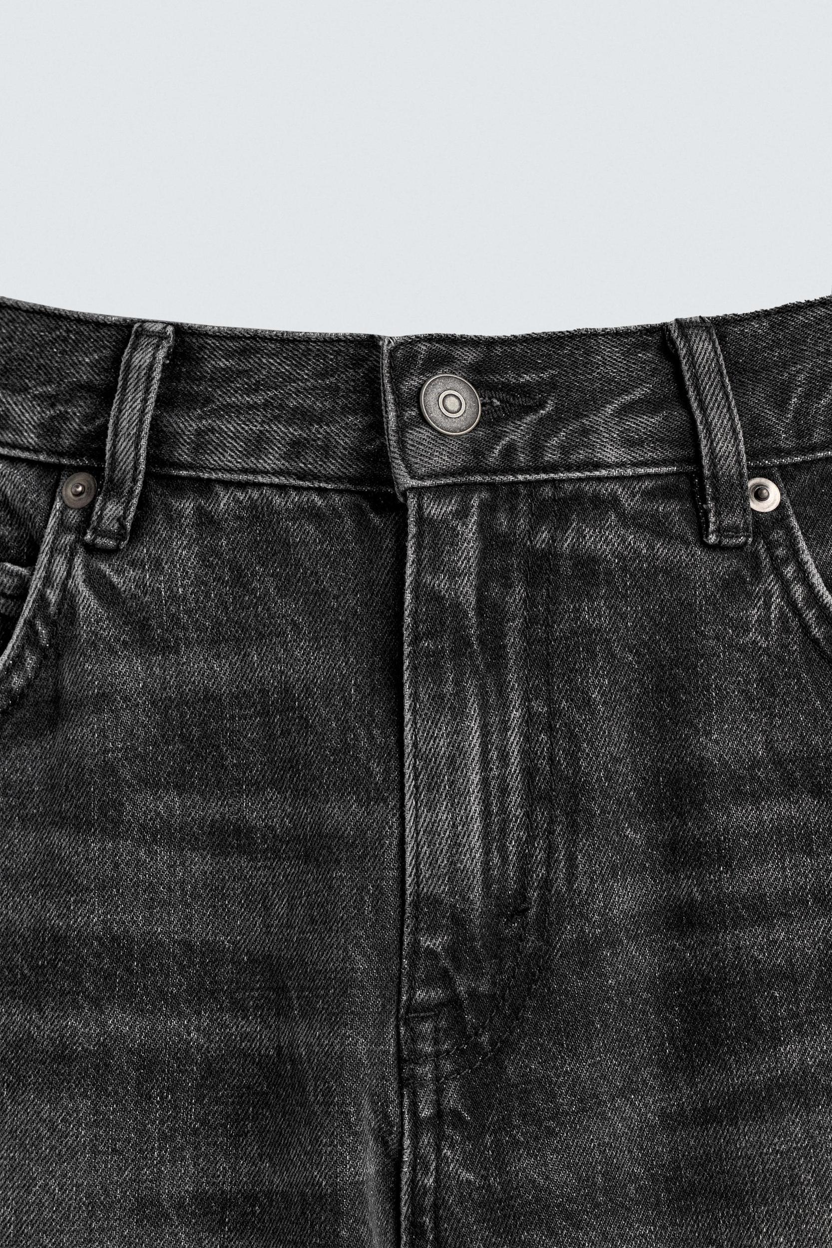 FLARE FIT JEANS Product Image